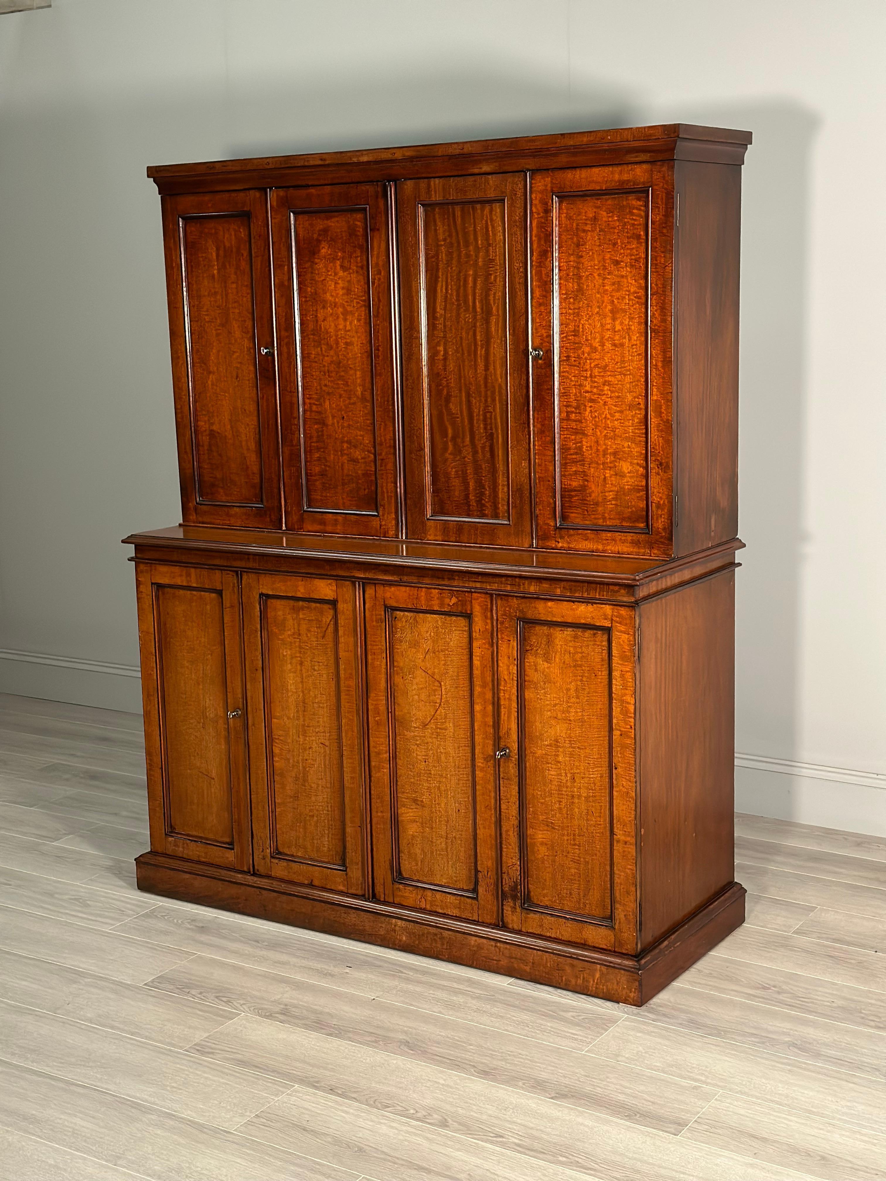 19th Century Figured Mahogany Housekeeper Cupboard In Good Condition In Accrington, GB