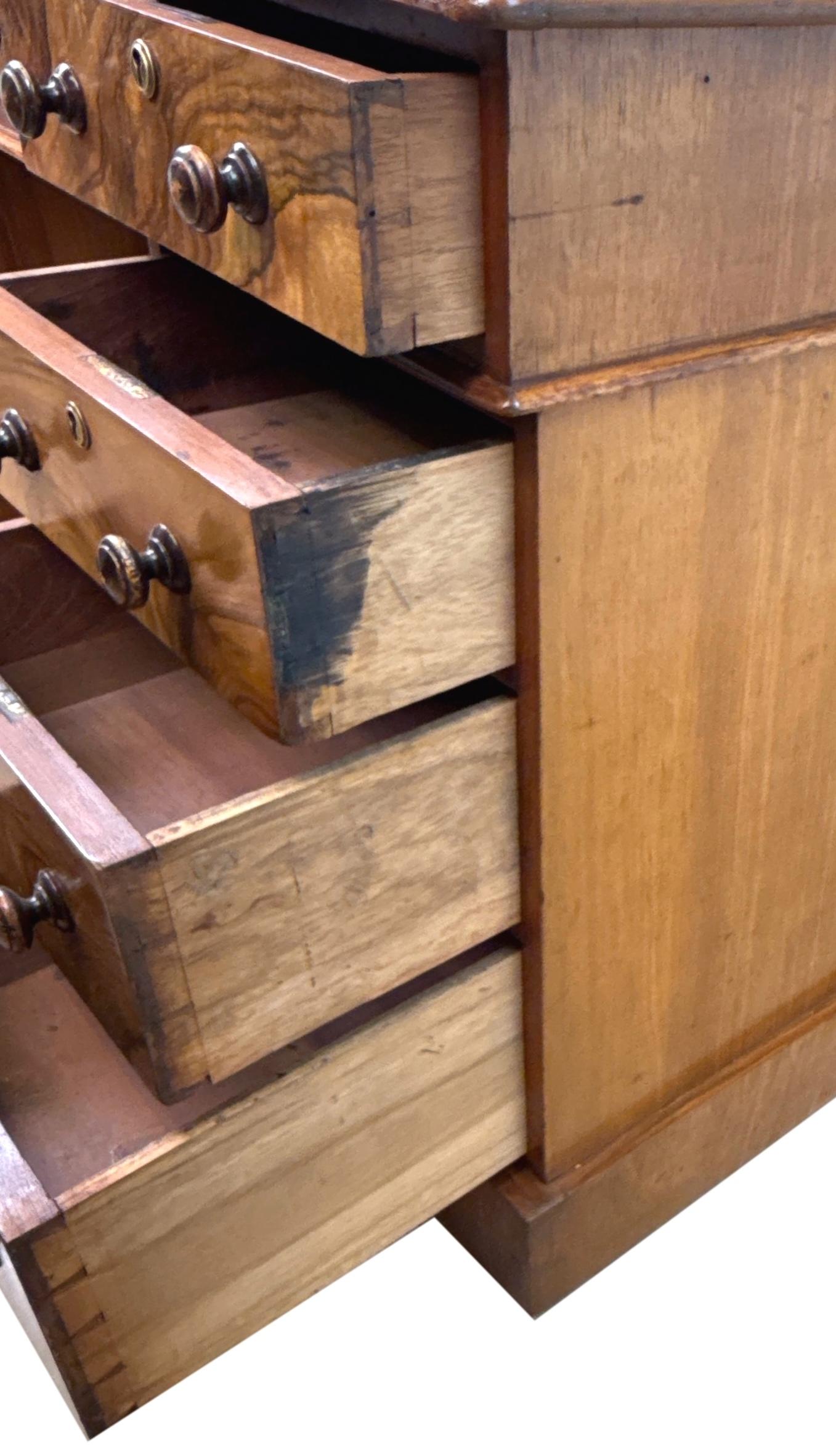 19th Century Figured Walnut Pedestal Desk For Sale 2