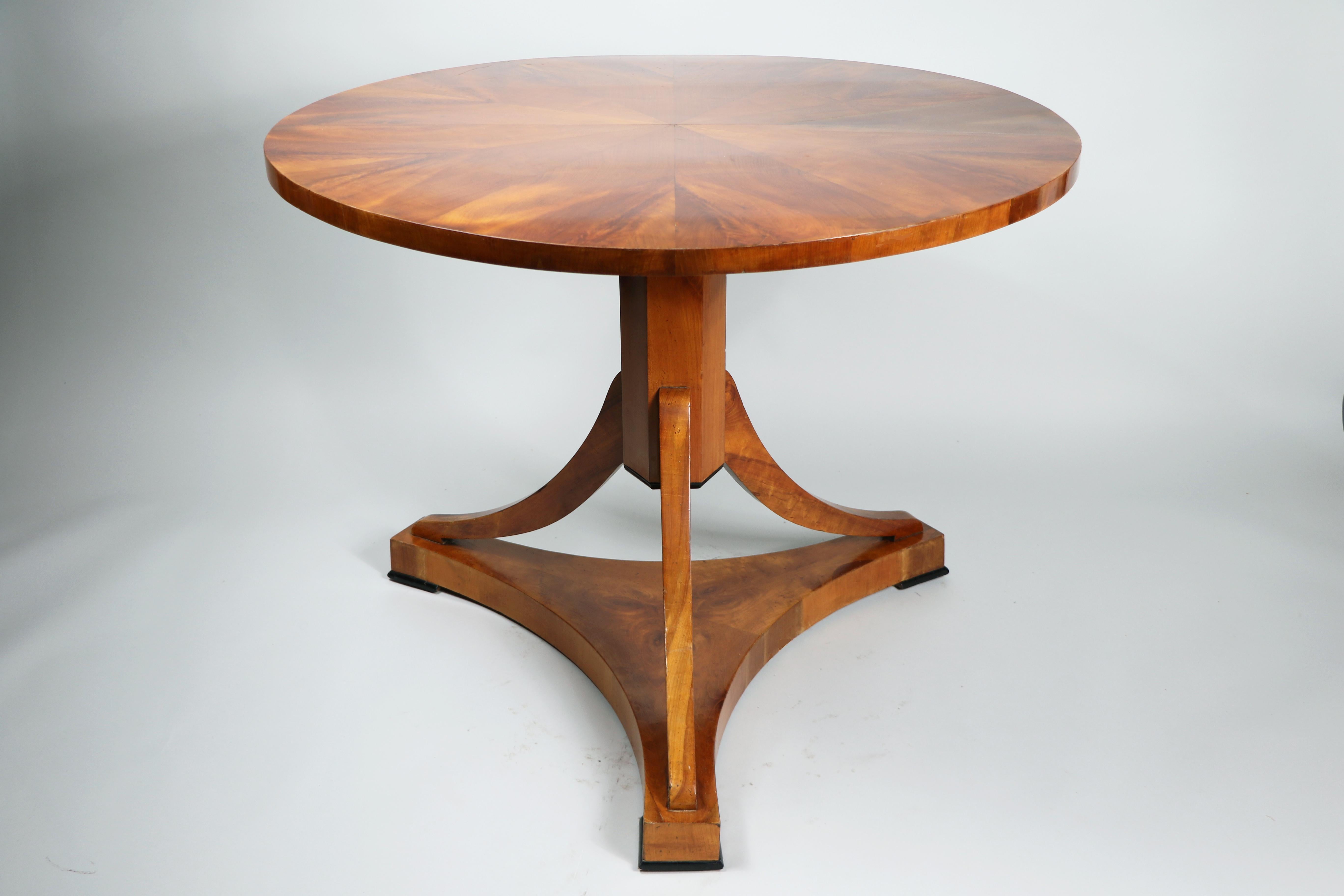 Hello,

This elegant Biedermeier cherry table was made in Vienna circa 1825-30.

Viennese Biedermeier pieces are distinguished by their sophisticated proportions, rare and refined design, excellent craftsmanship and continue to have a great