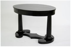 Table Biedermeier ébonisée du 19ème siècle. Vienne, vers 1825.
