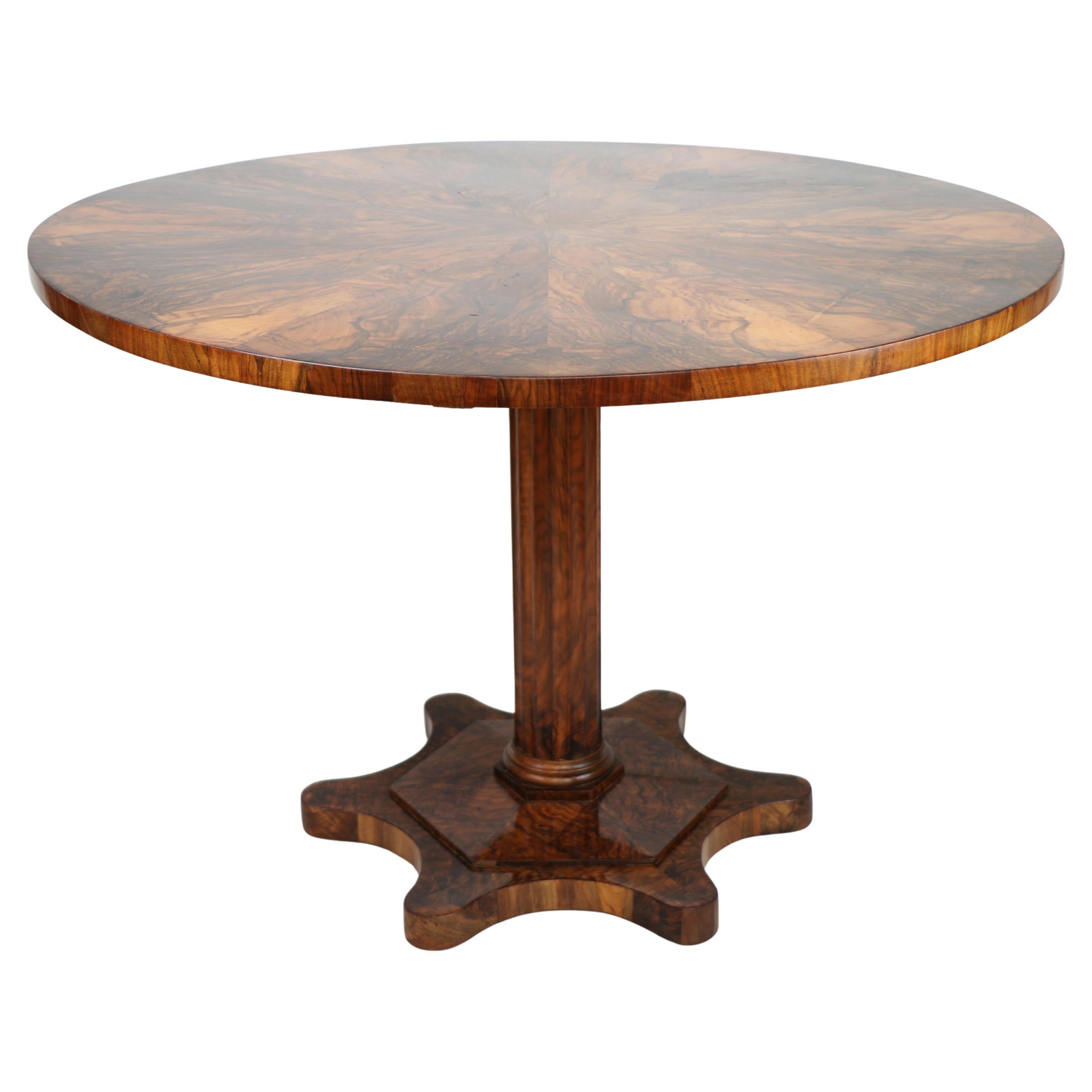 Mesa Biedermeier del siglo XIX. Viena, hacia 1825. en venta