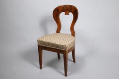 19th Century Biedermeier Walnut Chair. Vienna, c. 1825
