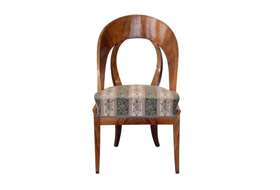 Polished 19th Century Fine Biedermeier Walnut Chair. Vienna, c. 1825. For Sale