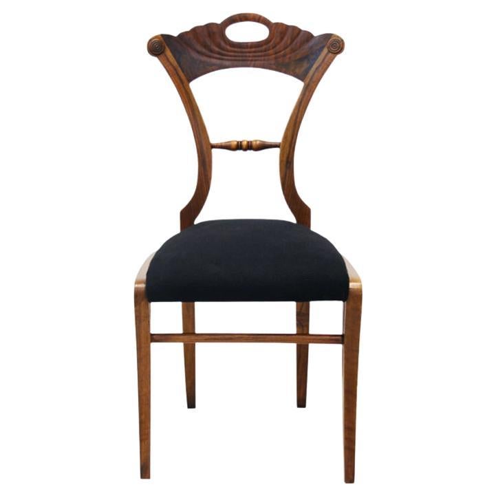 19th Century, Fine Biedermeier Walnut Chair. Vienna, C. 1825. For Sale