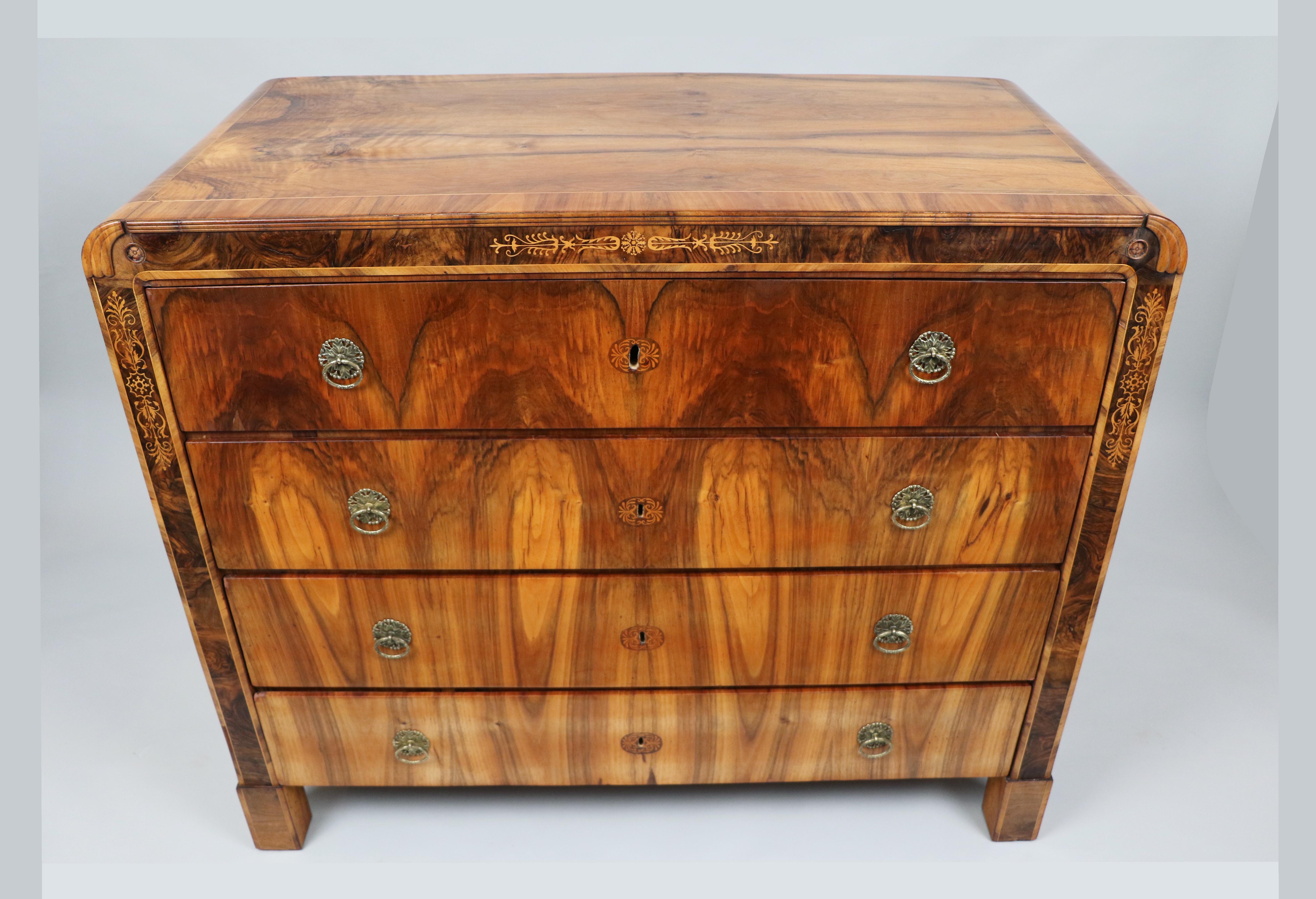 Inlay 19th Century Fine Biedermeier Walnut Chest of Drawers. Vienna, c. 1825. For Sale