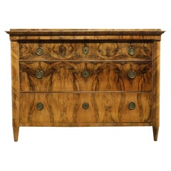 Antique 19th Century Fine Biedermeier Walnut Chest of Drawers. Vienna, c. 1825.