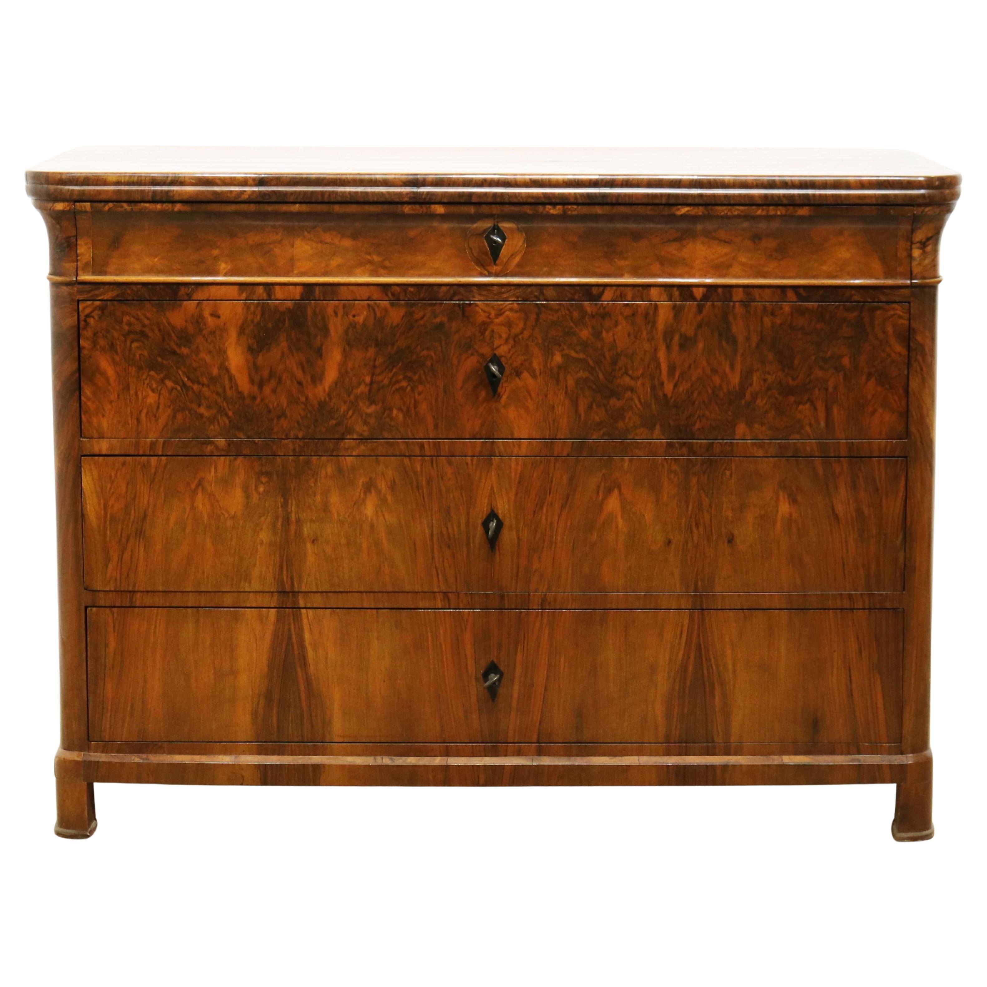 19th Century Fine Biedermeier Walnut Commode. Vienna, c. 1830. For Sale