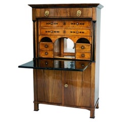 Secretaire in noce Biedermeier del XIX secolo. Austria, 1830 circa.