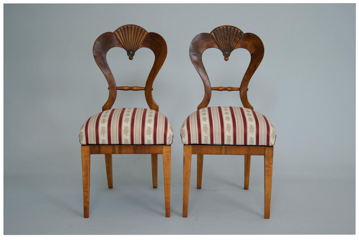 Austrian 19th Century Fine Biedermeier Walnut Side Chairs. Vienna, c. 1825. For Sale