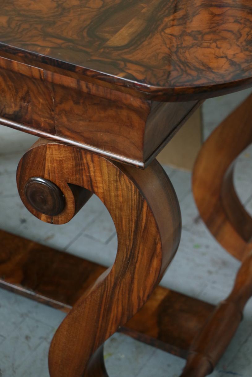 Table d'appoint Biedermeier du 19ème siècle Vienne, vers 1825. en vente 2