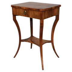 19th Century Biedermeier Walnut Side Table, Vienna, C. 1825.