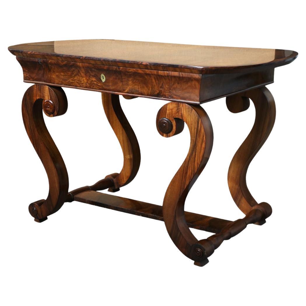 19th Century Fine Biedermeier Walnut Side Table. Vienna, c. 1825.