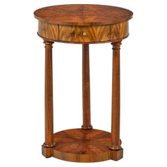 Tables d'appoint du début du XIXe siècle