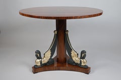 19th Century Fine Biedermeier Walnut Table. Vienna, c. 1820.