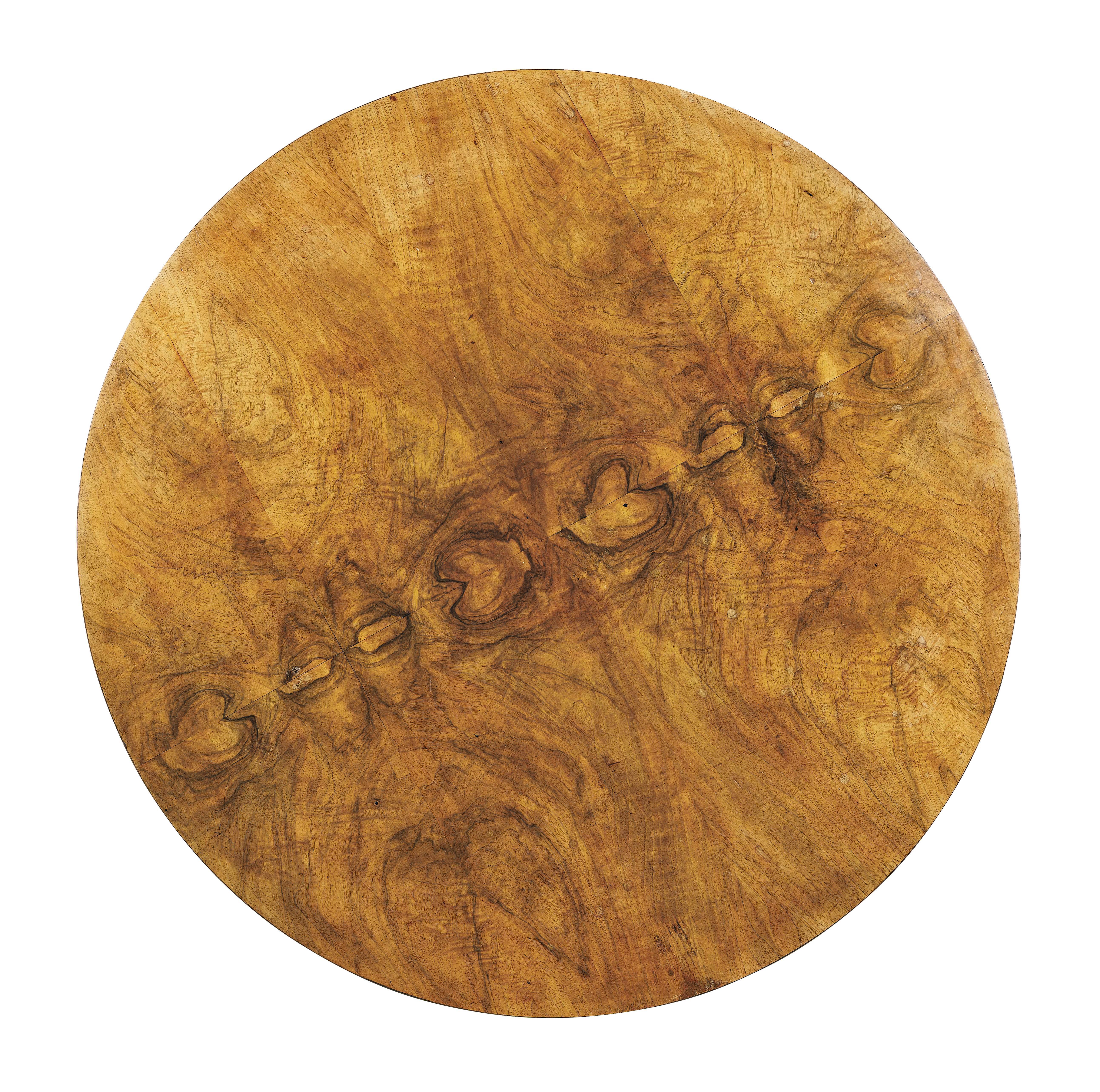 Austrian 19th Century Fine Biedermeier Walnut Table. Vienna, c. 1825. For Sale