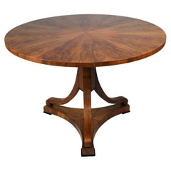 19th Century Fine Biedermeier Walnut Table. Vienna, c. 1830. 19th Century Fine Biedermeier Walnut Table. Vienna, c. 1830.