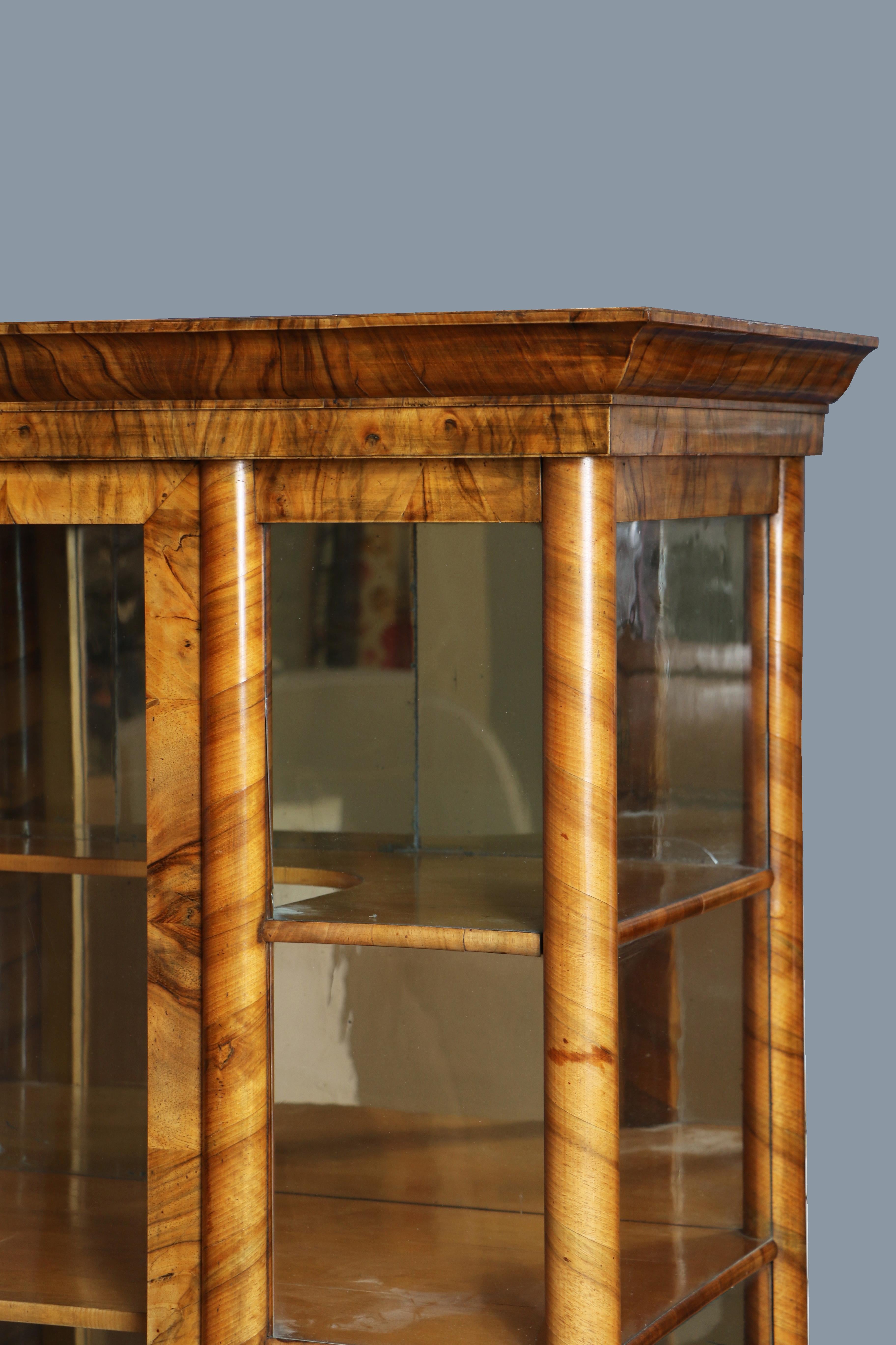 Austrian 19th Century Fine Biedermeier Walnut Vitrine. Vienna, c. 1825. For Sale