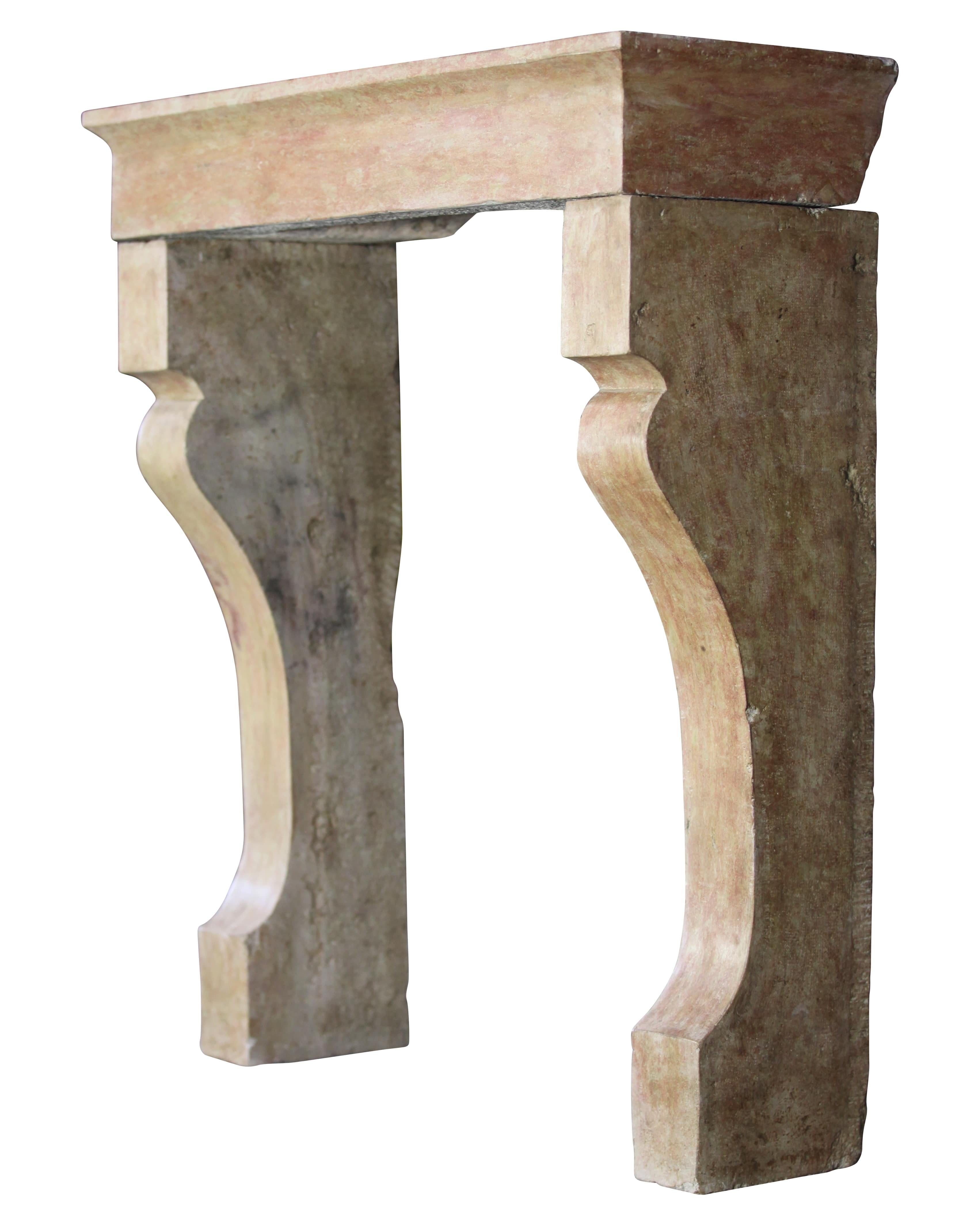 This French country however elegant original fire surround has been made out of 3 solid blocks in a Burgundy hard stone/marble. It origins of the Louis Philippe period, 19th century.
Dimensions:
101.5 cm exterior width 39.96 inch
113 cm exterior