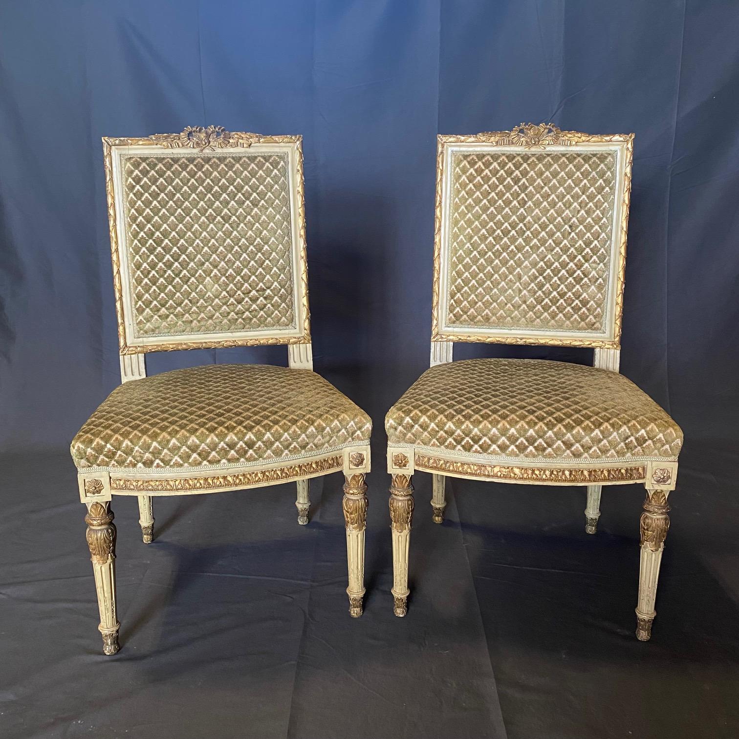 19th Century Fine French Louis XVI Carved Five Piece Livingroom Set For Sale 7