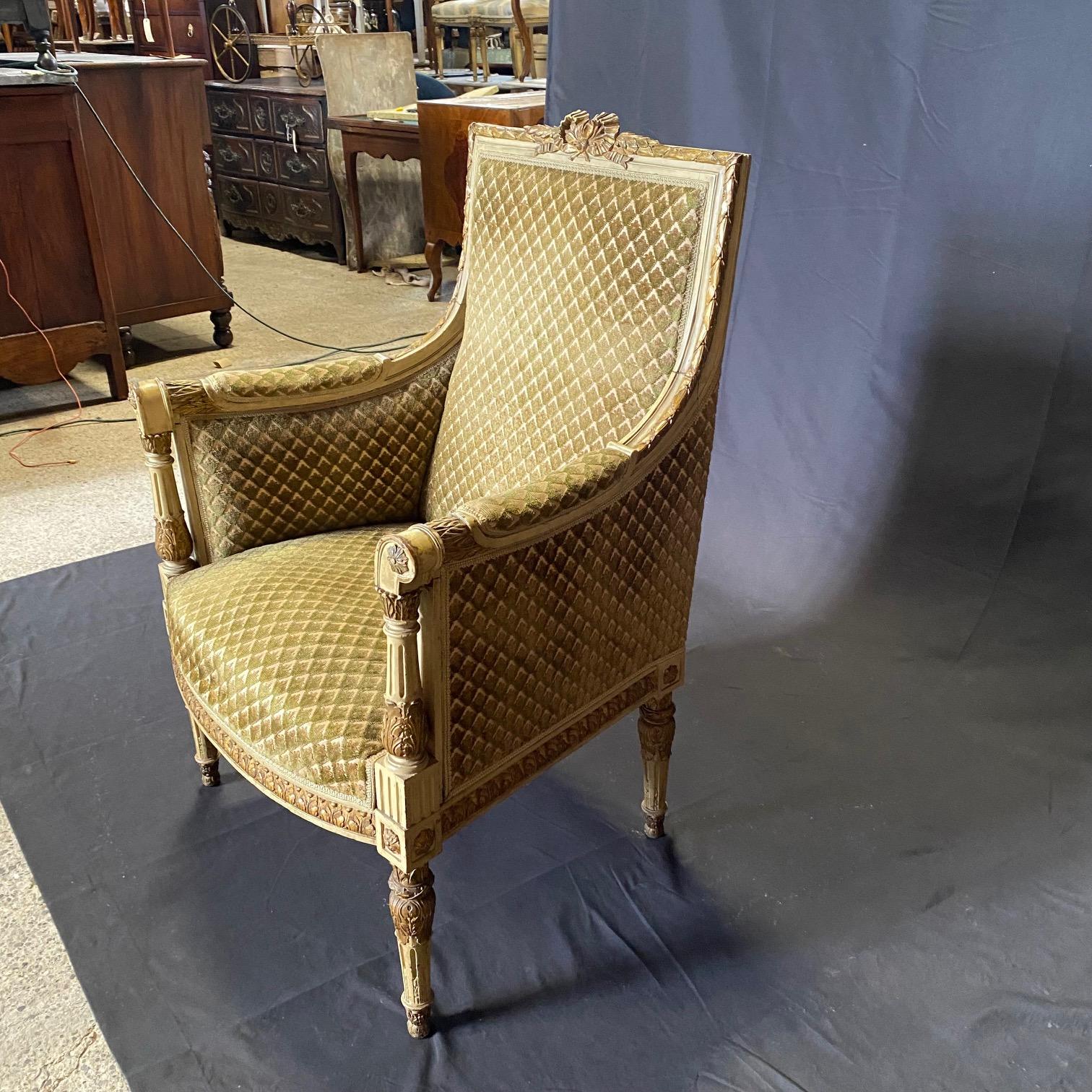 19th Century Fine French Louis XVI Carved Five Piece Livingroom Set For Sale 11