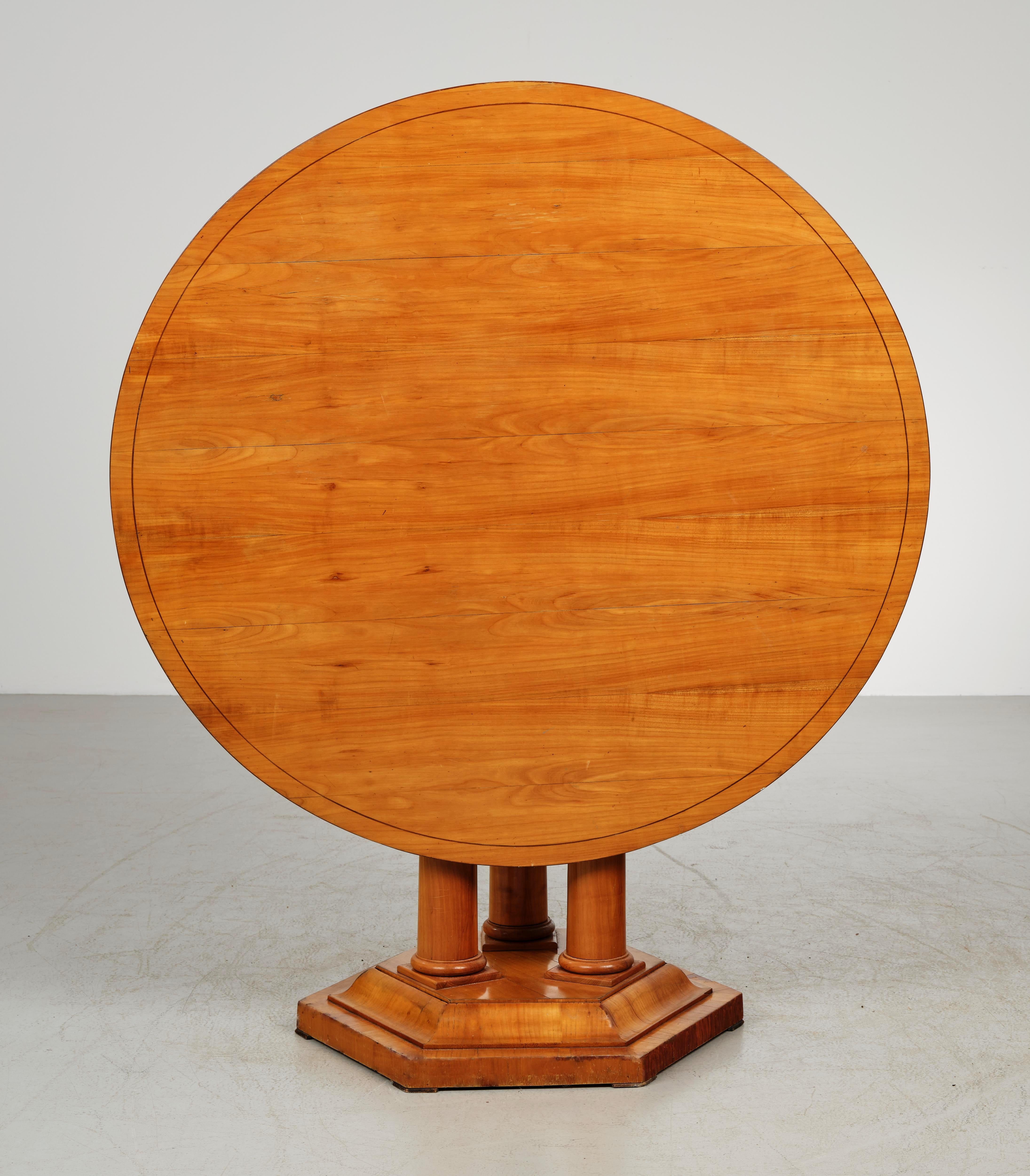 Austrian 19th Century Fine Large Biedermeier Cherry Table. Vienna, c. 1825. For Sale