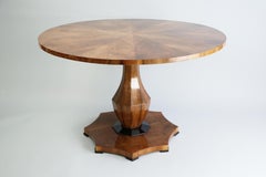 19th Century Fine Large Biedermeier Walnut Center Table. Vienna, c. 1825.