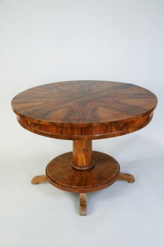 19th Century Fine Large Biedermeier Walnut Center Table. Vienna, c. 1825.