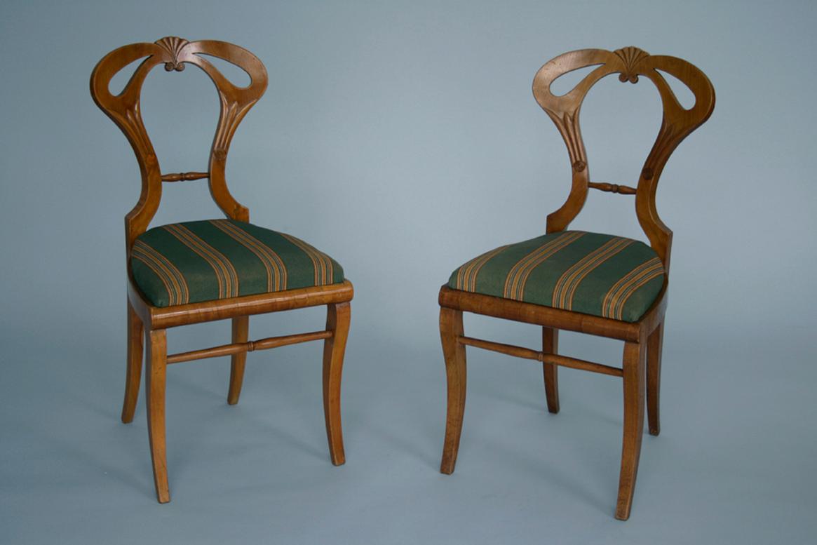 Incrusté Paire de chaises Biedermeier du 19ème siècle Vienne, vers 1825. en vente