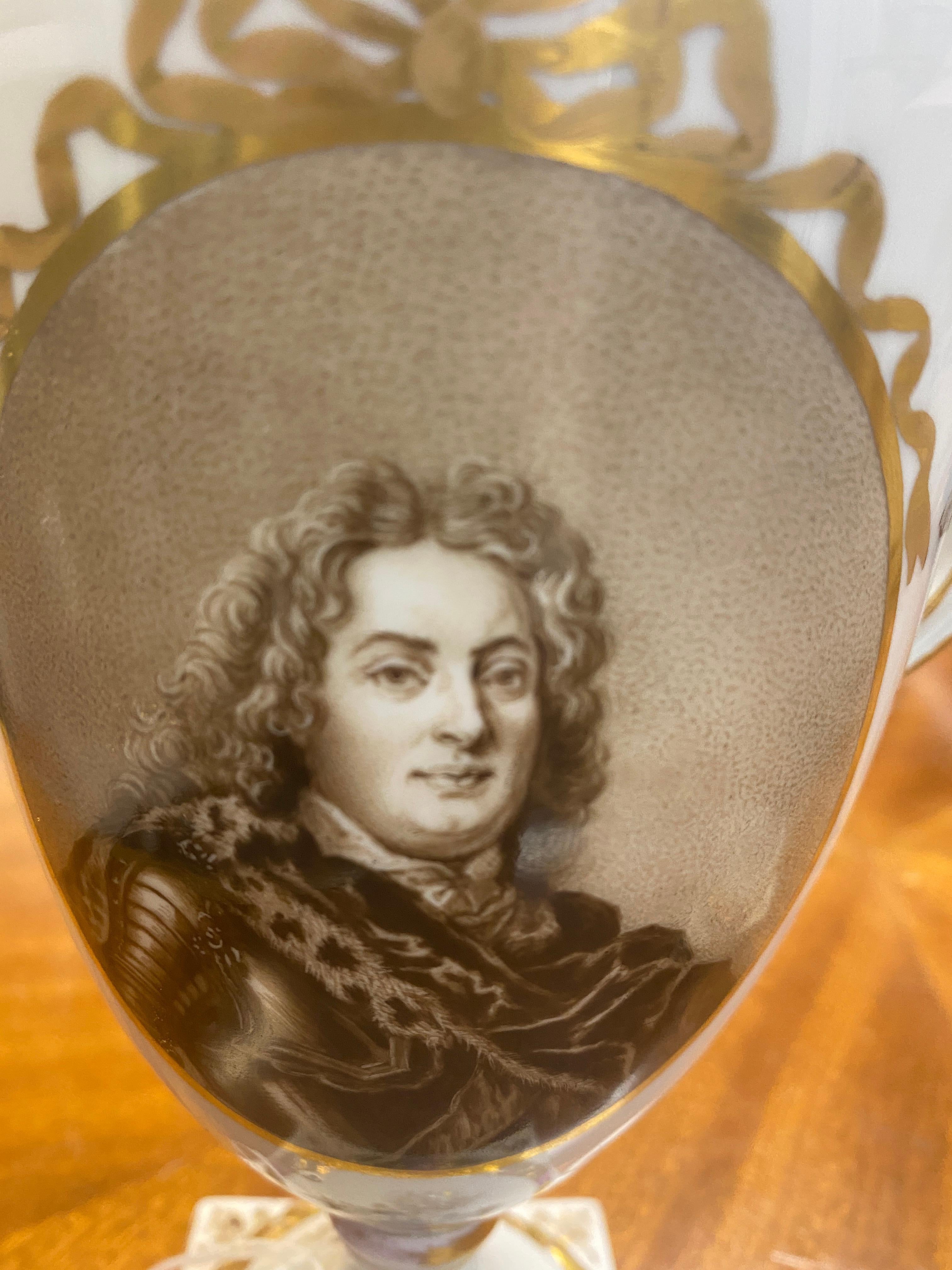 19th Century Fine Pair of Continental Porcelain Jacob Petit-Style Vases For Sale 7