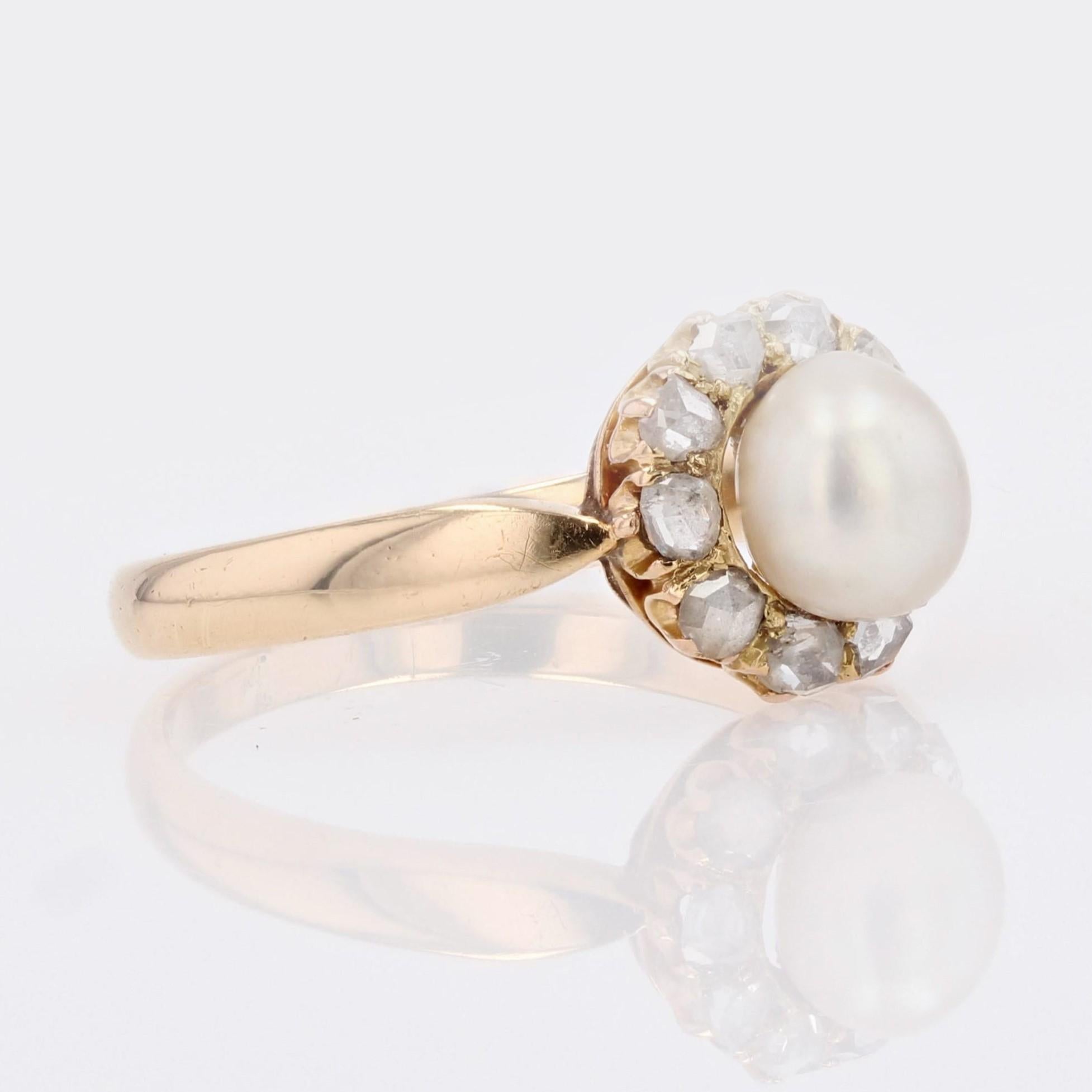 Anello a margherita in oro giallo 18 carati con perle fini del XIX secolo in vendita 4