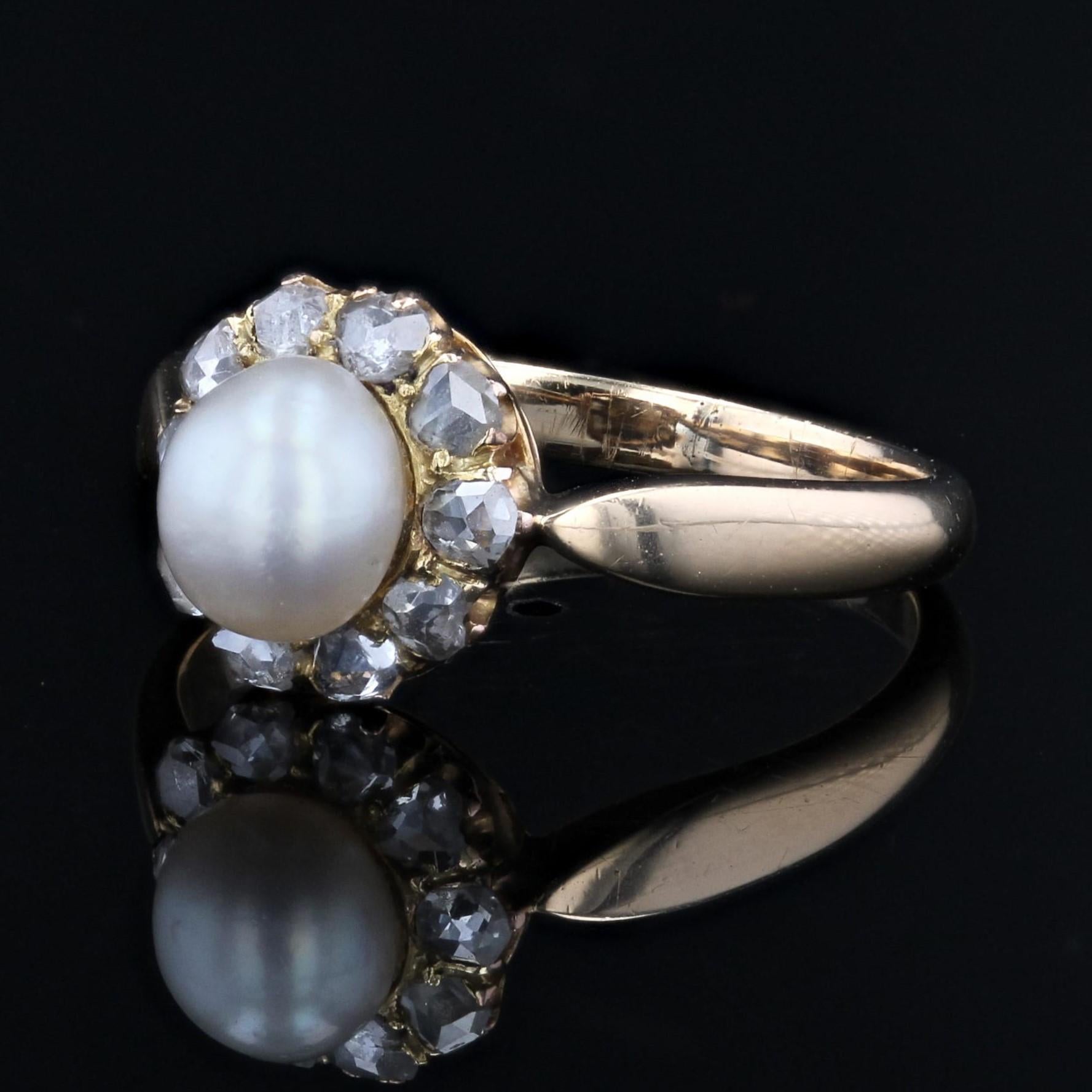 Bague marguerite en or jaune 18 carats, perles fines et diamants du 19e siècle Bon état - En vente à Poitiers, FR