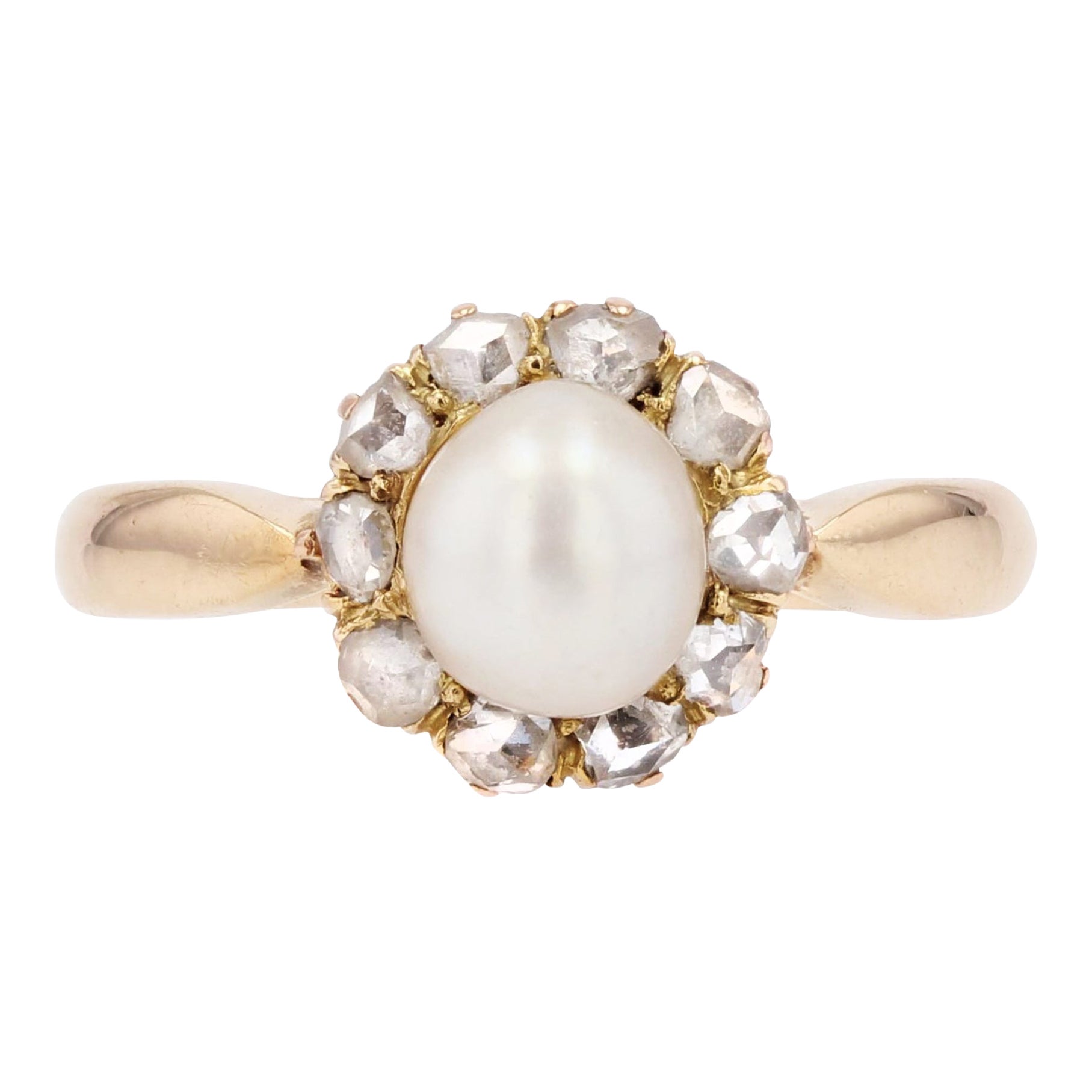Bague marguerite en or jaune 18 carats, perles fines et diamants du 19e siècle