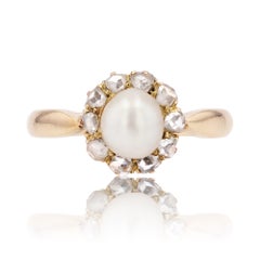 19th Century Fine Pearl Diamonds 18 Karat Yellow Gold Daisy Ring