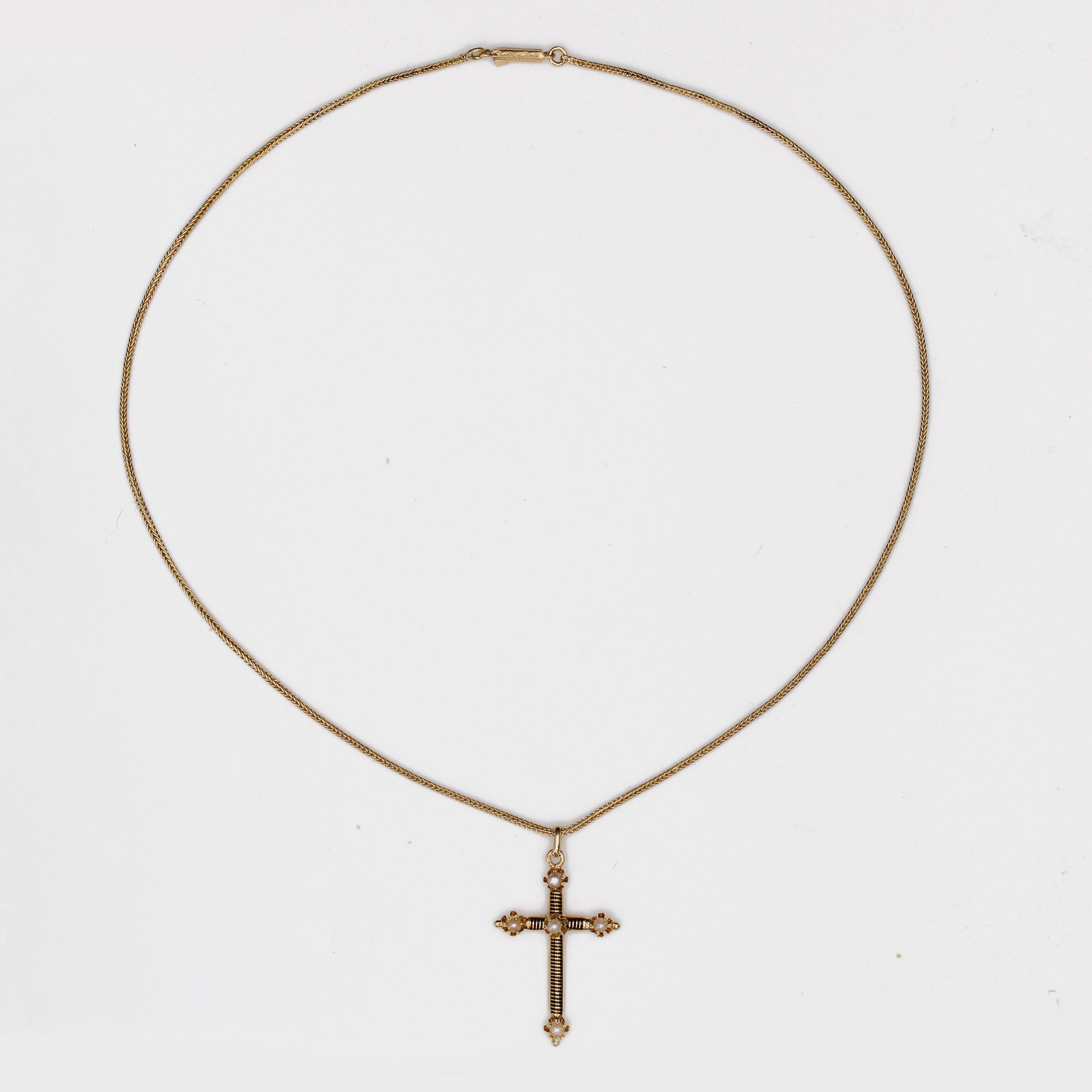 Napoleon III 19th Century Fine Pearl Enamel 18 Karat Yellow Gold Chain Cross Pendant For Sale