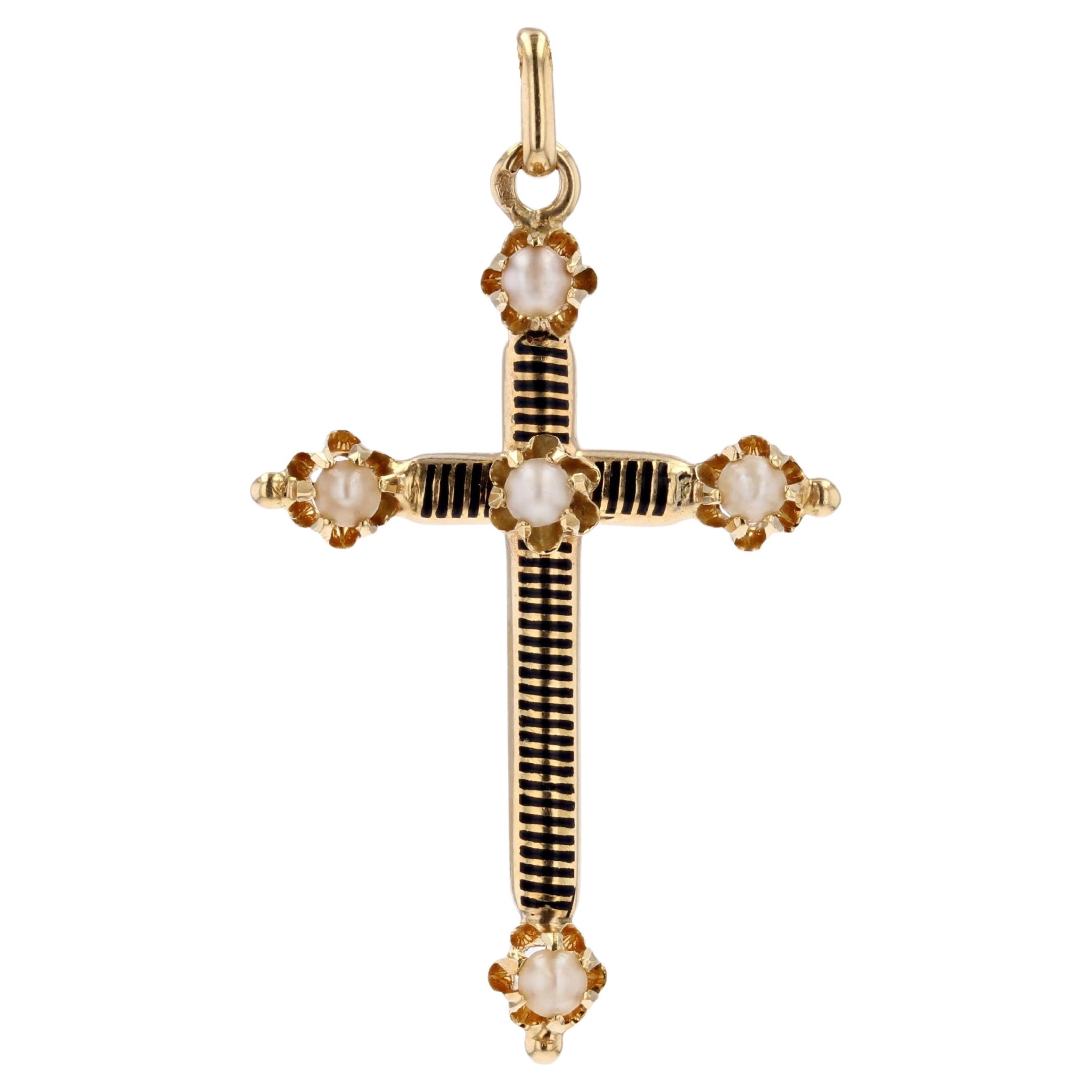 19th Century Fine Pearl Enamel 18 Karat Yellow Gold Chain Cross Pendant For Sale