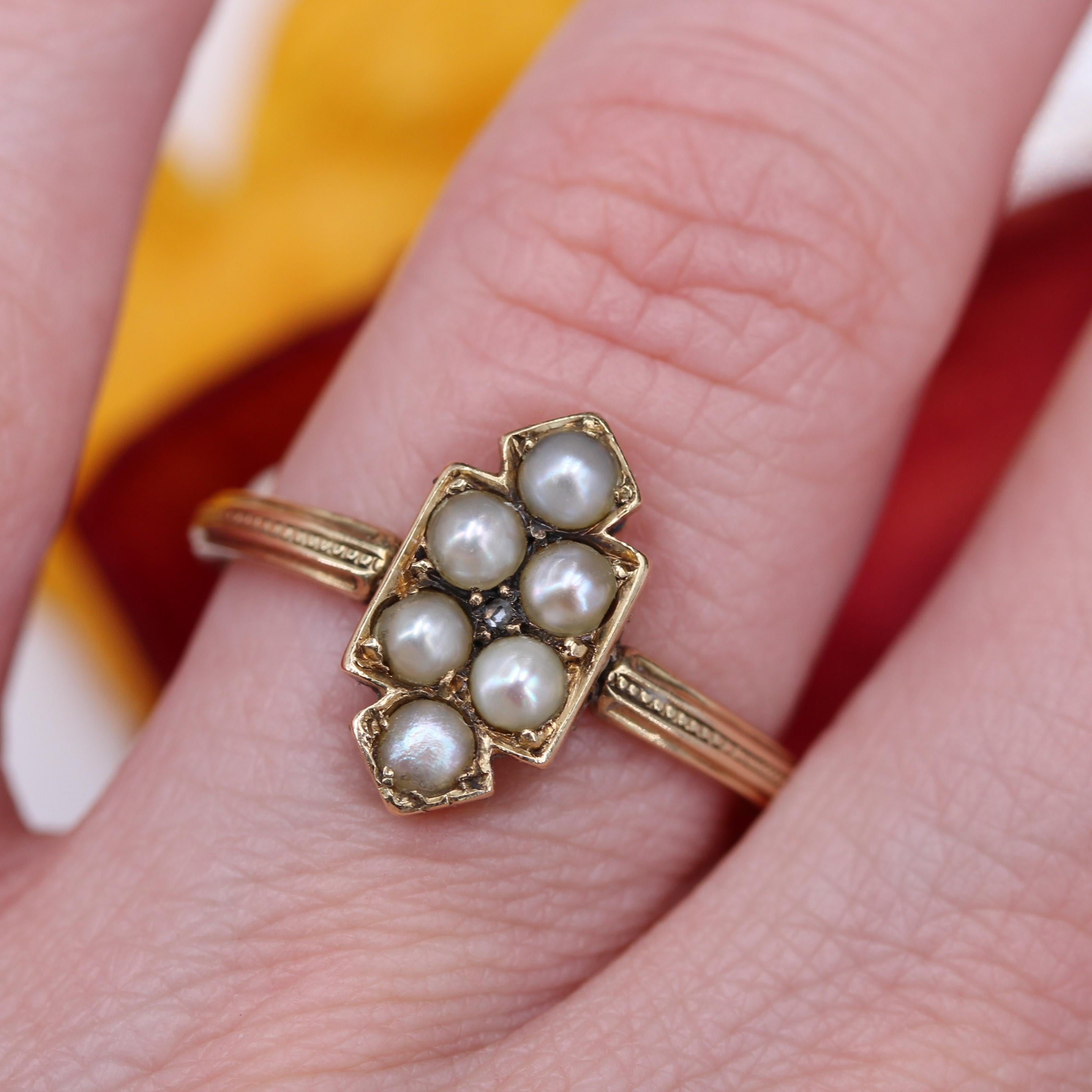 19th Century Fine Pearls Diamond 18 Karat Yellow Gold Badge Ring For Sale 8