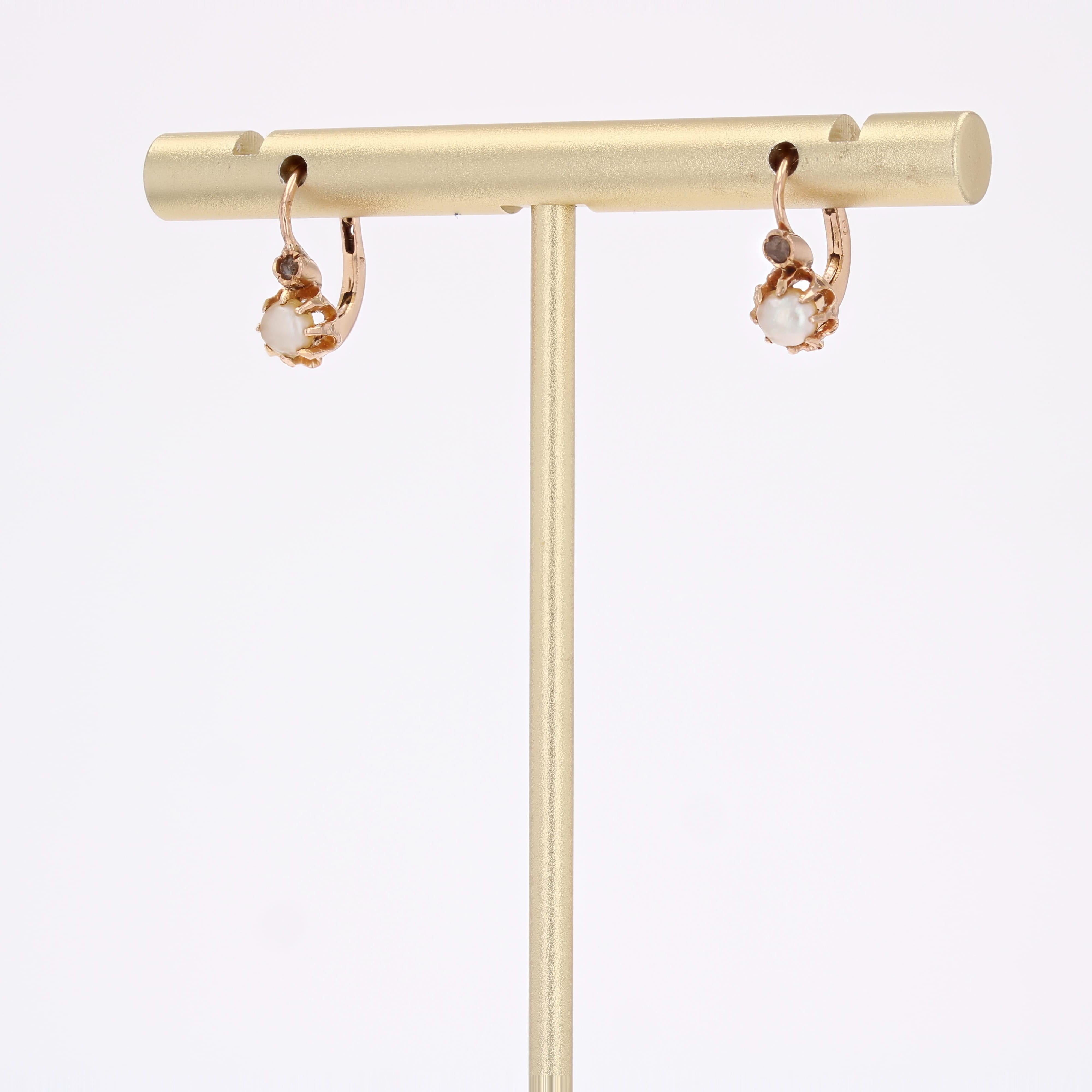 Taglio a rosa 19th Century Fine Pearls Diamonds 18 Karat Rose Gold Lever- Back Earrings in vendita