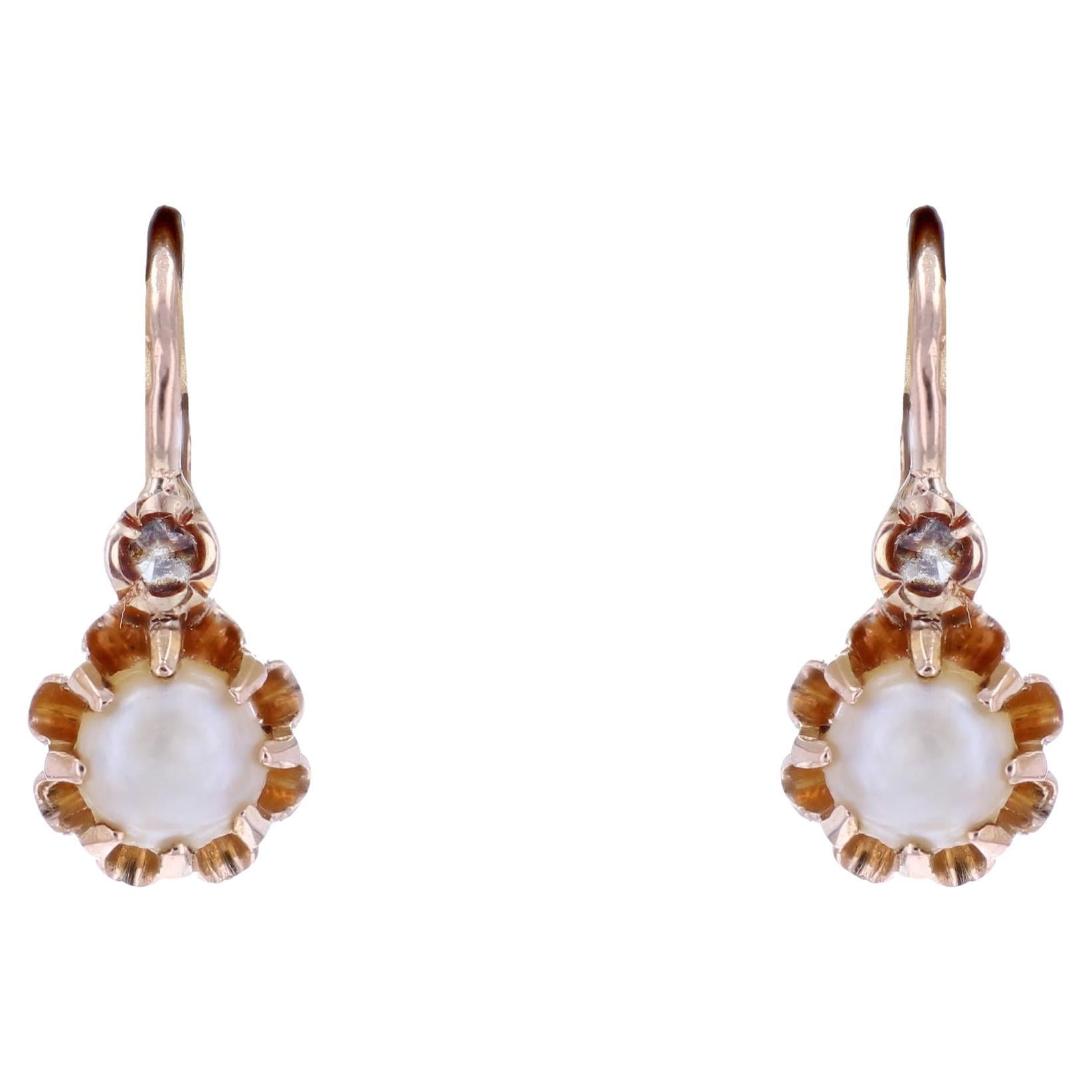 19th Century Fine Pearls Diamonds 18 Karat Rose Gold Lever- Back Earrings in vendita