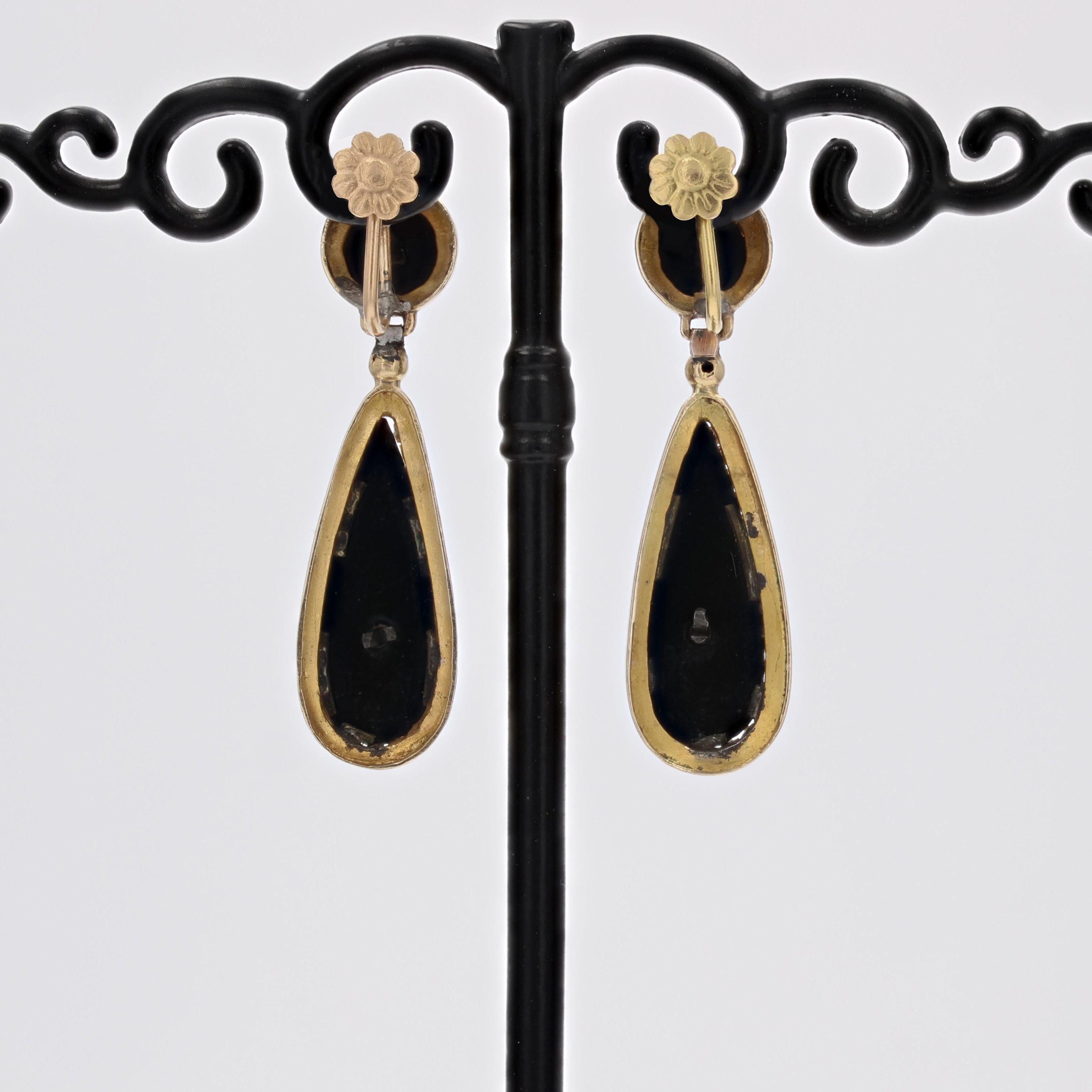Boucles d'oreilles pendantes en or jaune 18 carats, perles fines et onyx du 19ème siècle en vente 3