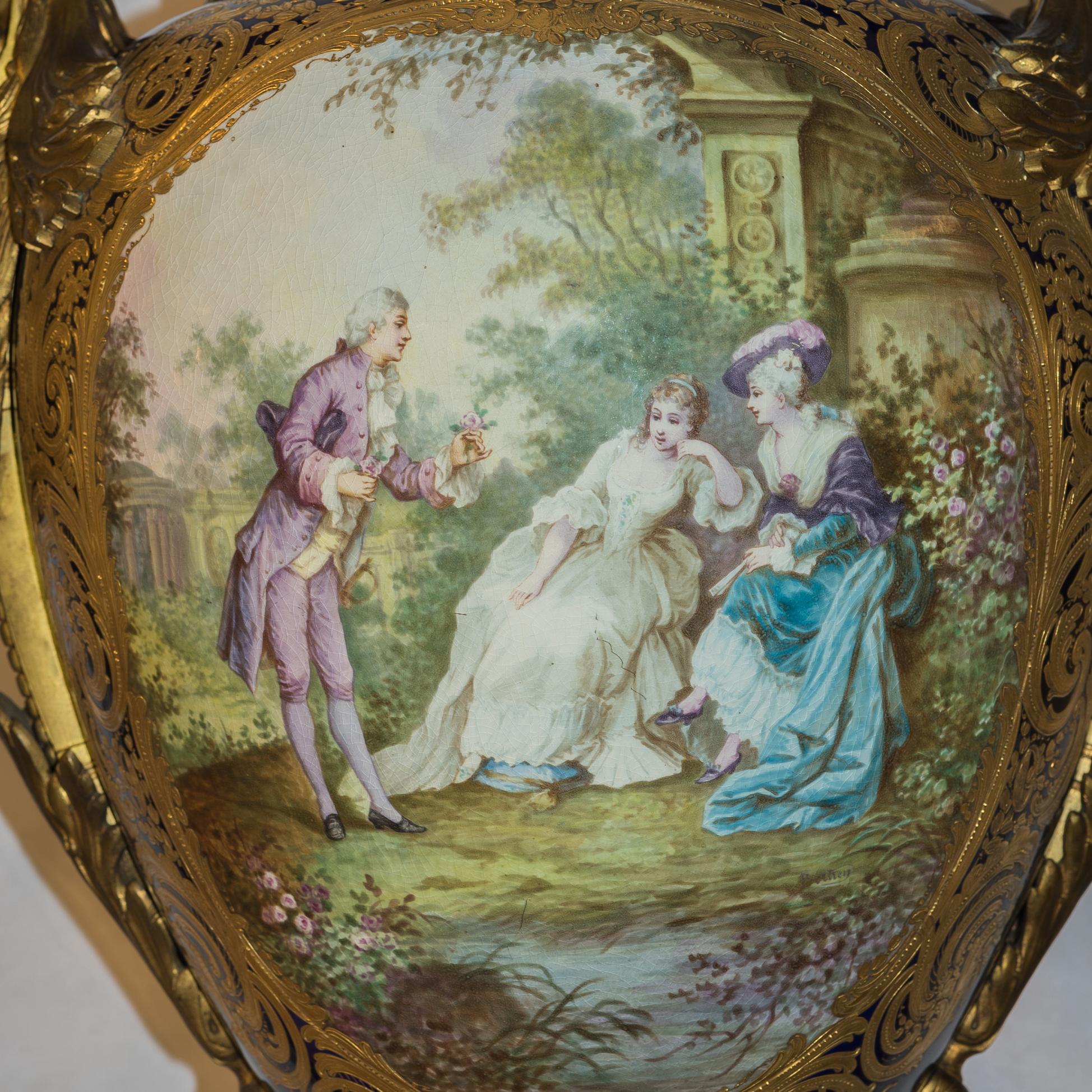 Pareja de jarrones de porcelana estilo Sèvres del siglo XIX de gran calidad Francés en venta