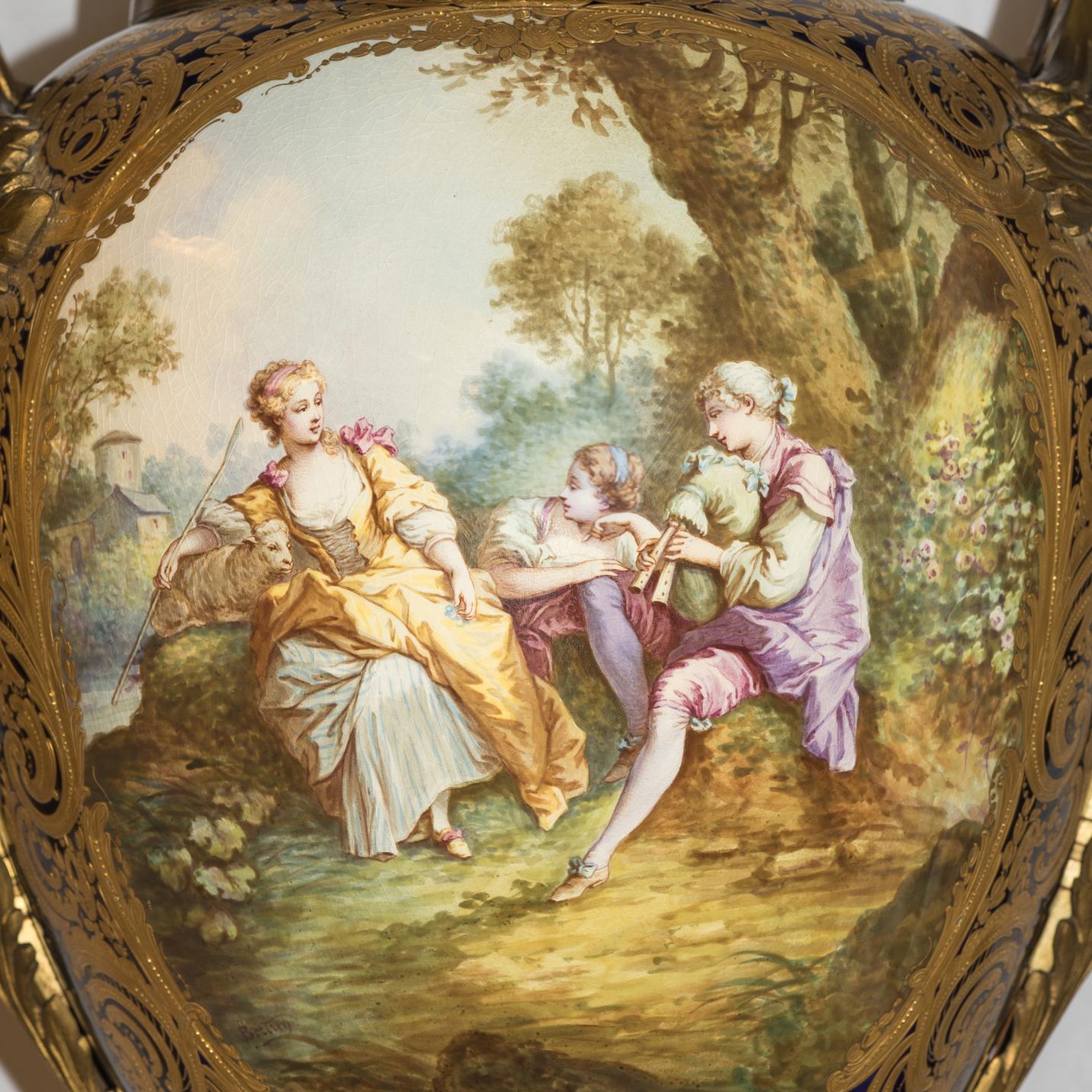 Pareja de jarrones de porcelana estilo Sèvres del siglo XIX de gran calidad Dorado en venta