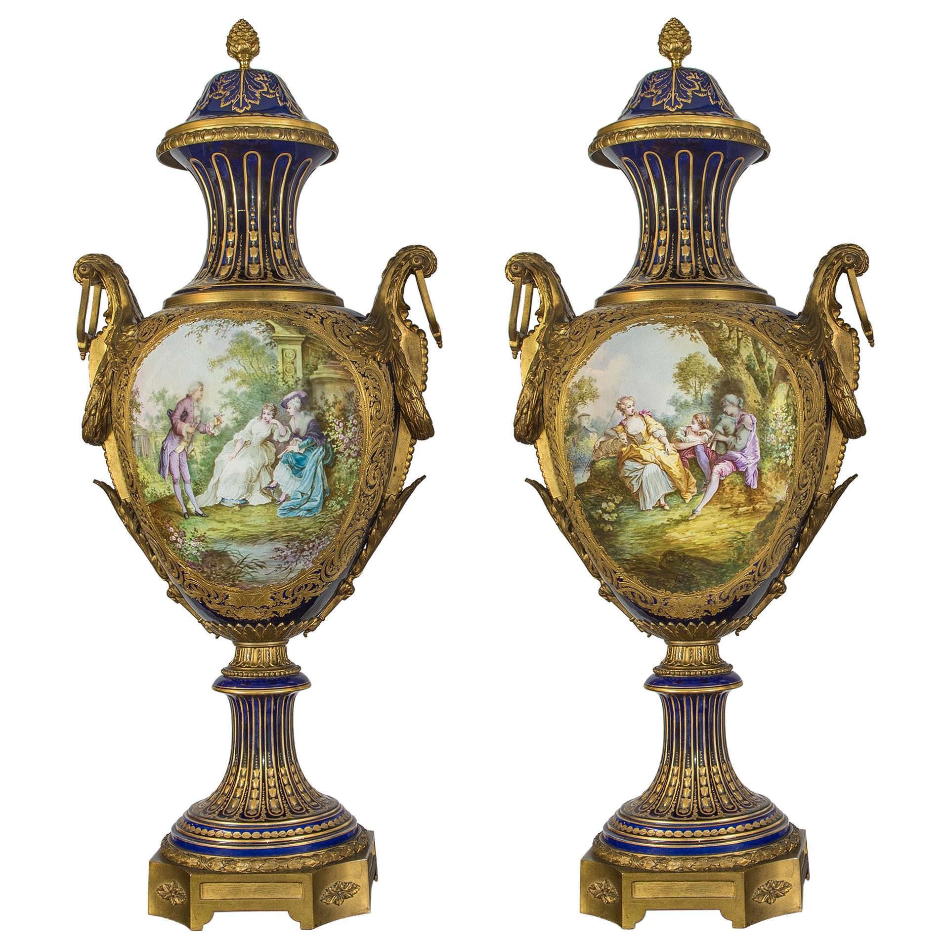 19th Century Fine Quality Pair of Sèvres Style Porcelain Vases