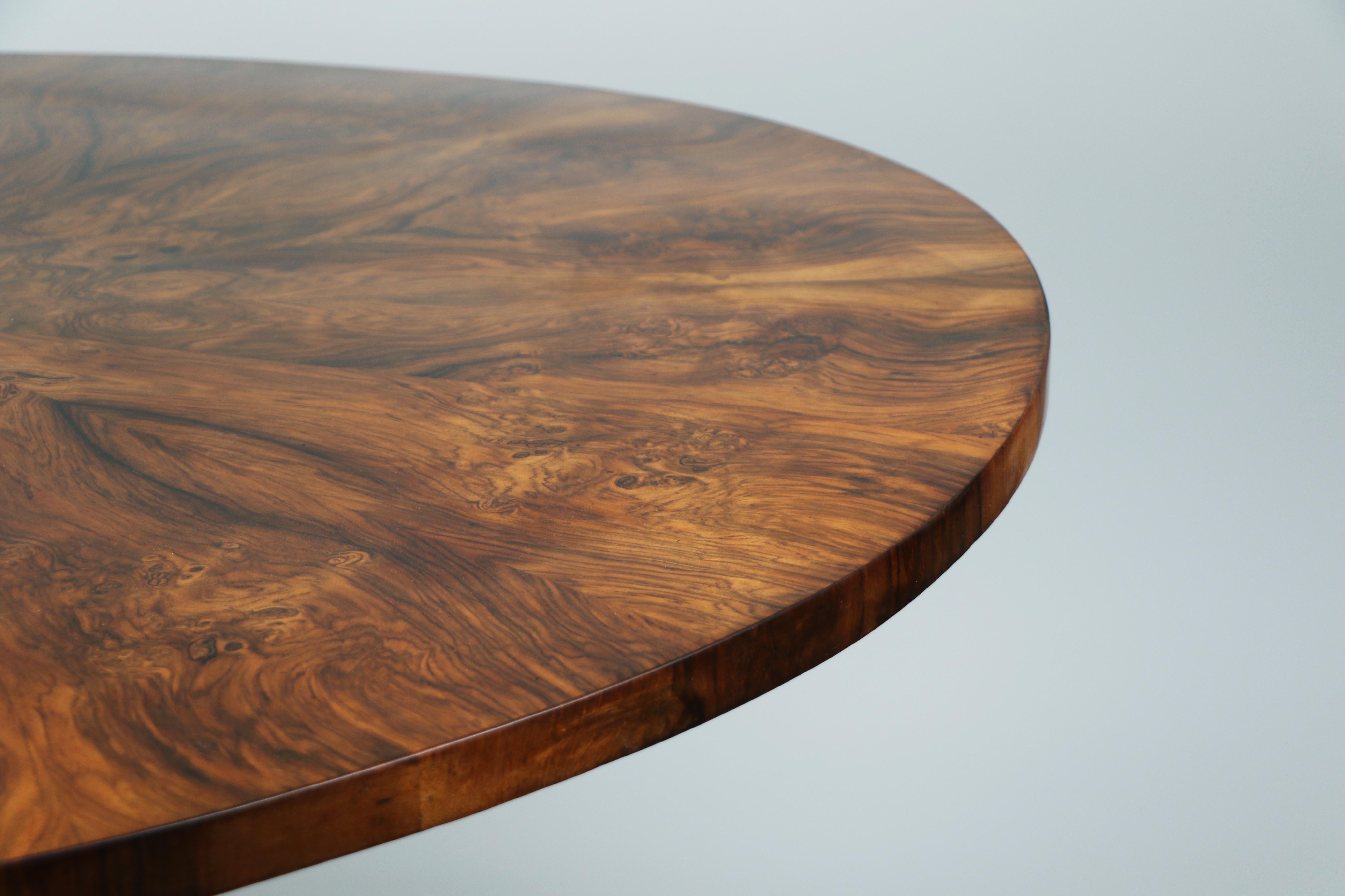 Walnut 19th Century Fine Large Salon Biedermeier Table. Vienna, c. 1825. For Sale