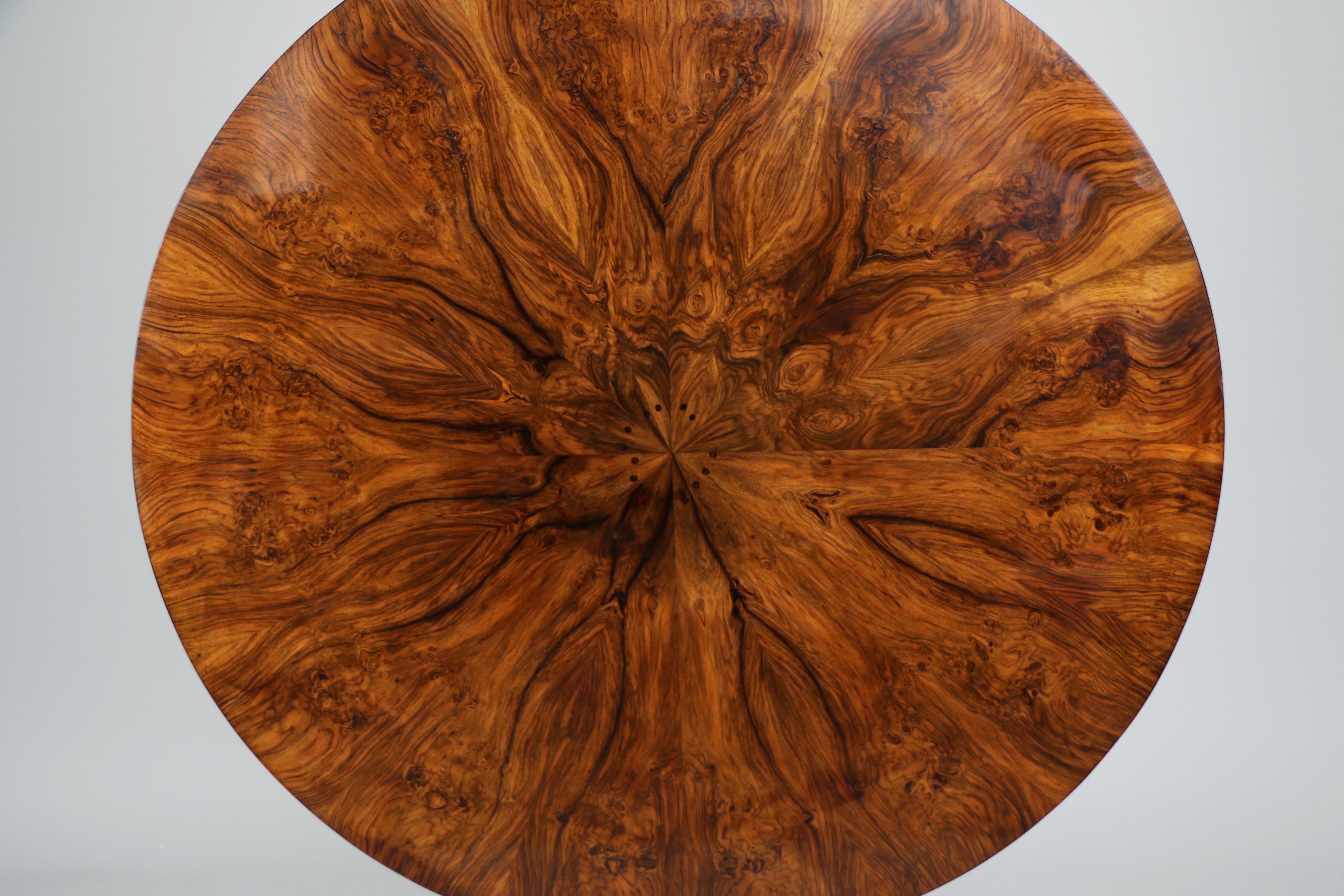 19th Century Fine Large Salon Biedermeier Table. Vienna, c. 1825. For Sale 3