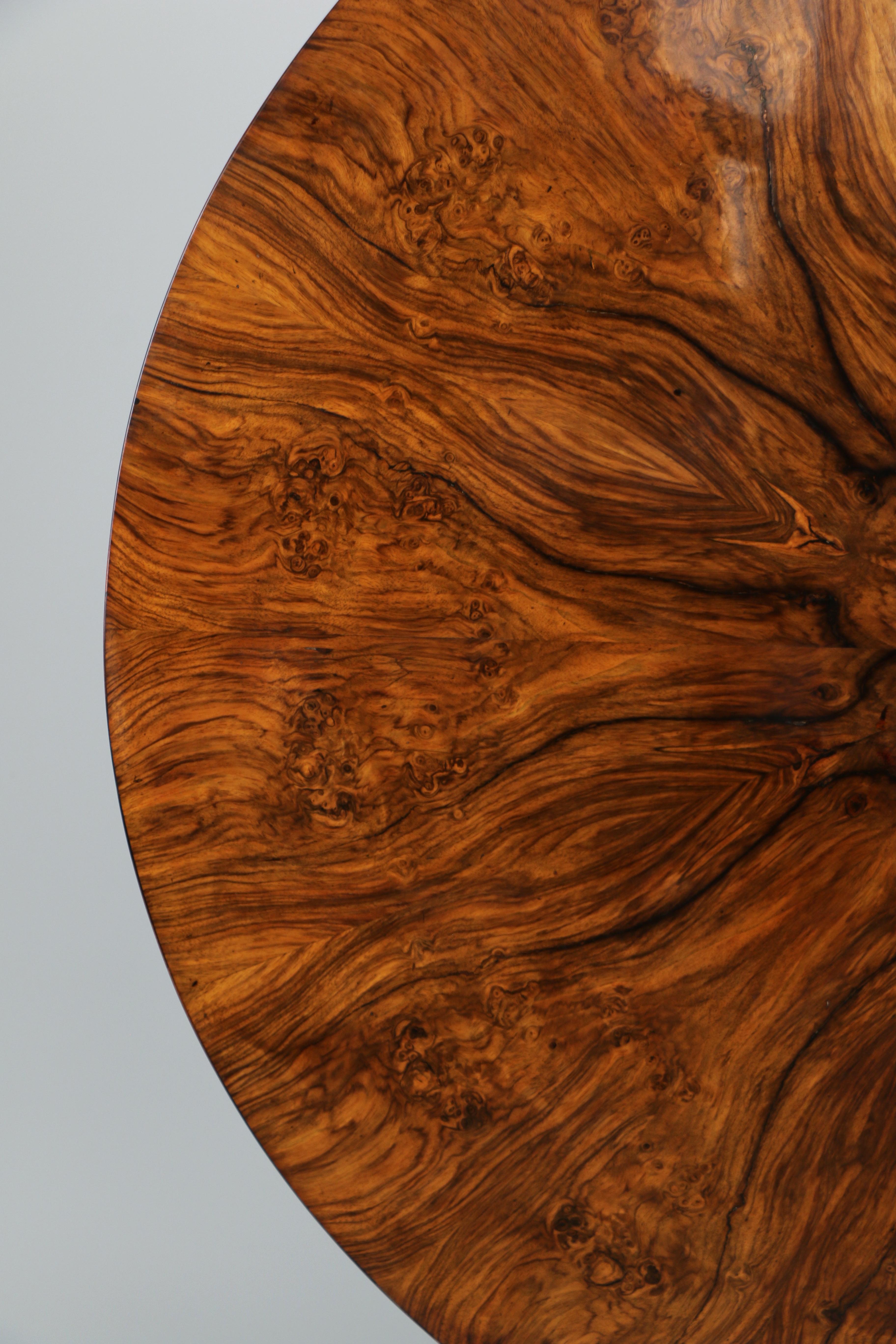 19th Century Fine Large Salon Biedermeier Table. Vienna, c. 1825. For Sale 4