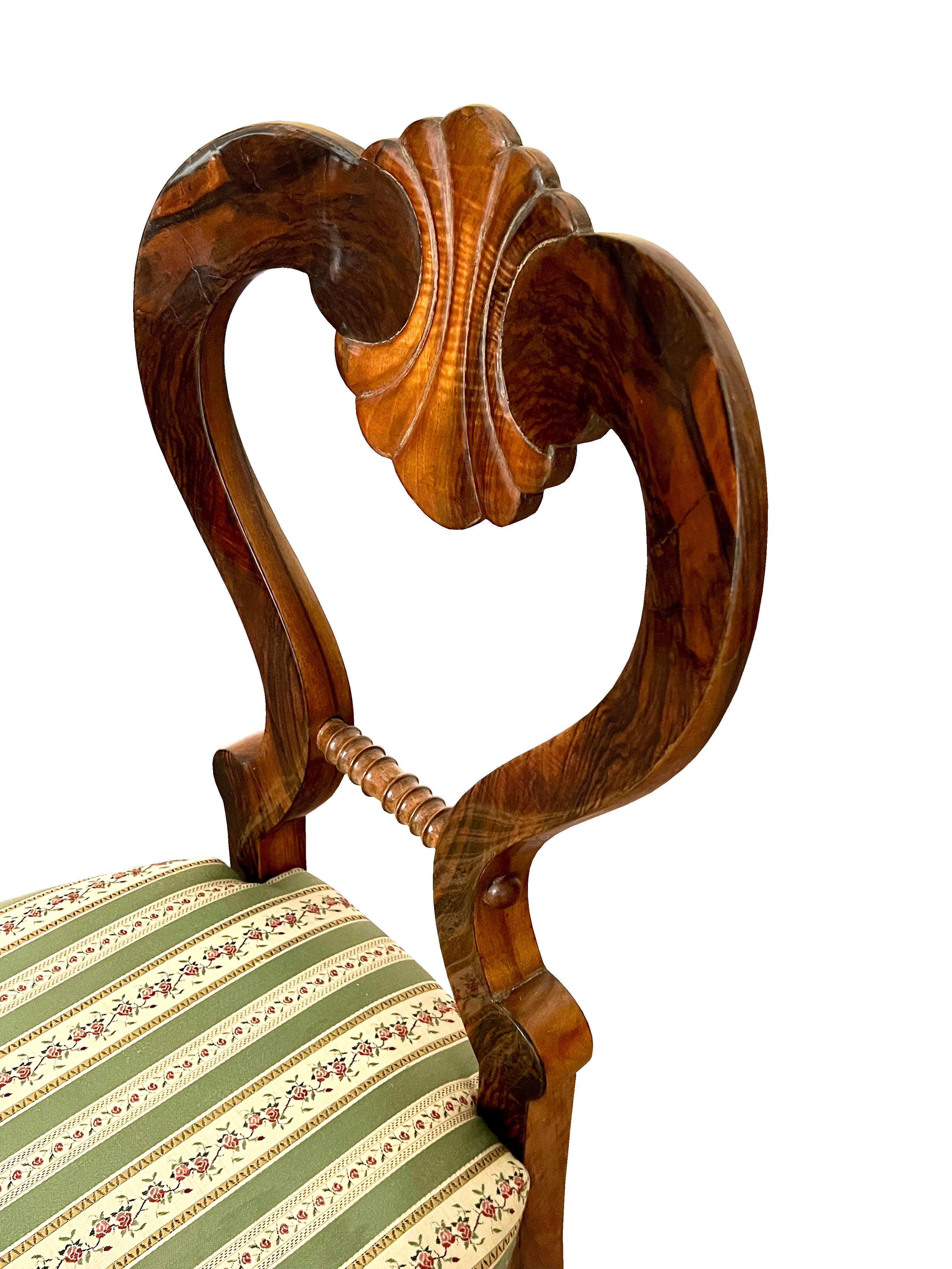 19ème siècle - Bel ensemble de cinq chaises Biedermeier. Vienne, vers 1825. en vente 3