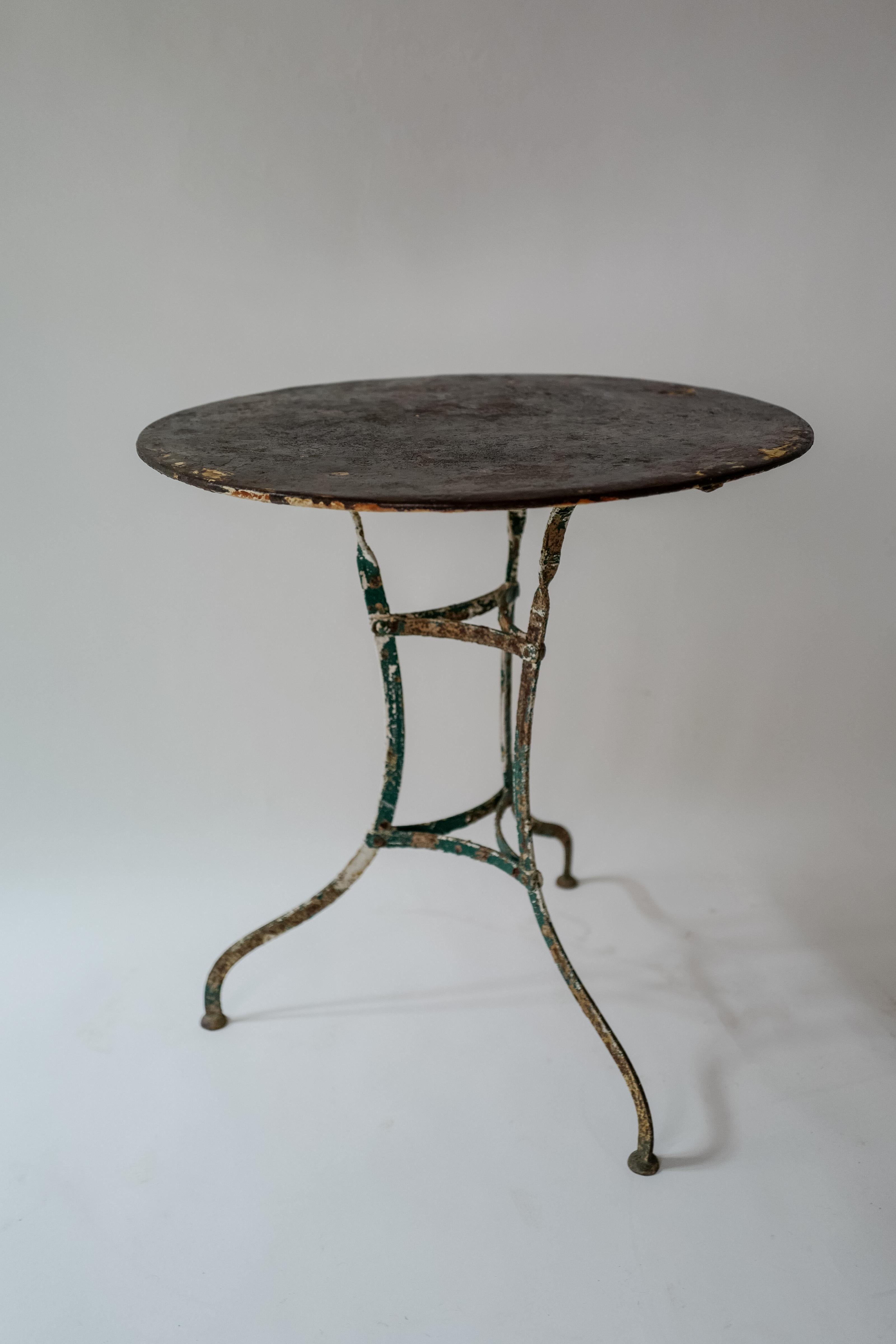 19th Century Firenze Iron Round Bistro Table Garden Table In Good Condition For Sale In Milano, IT