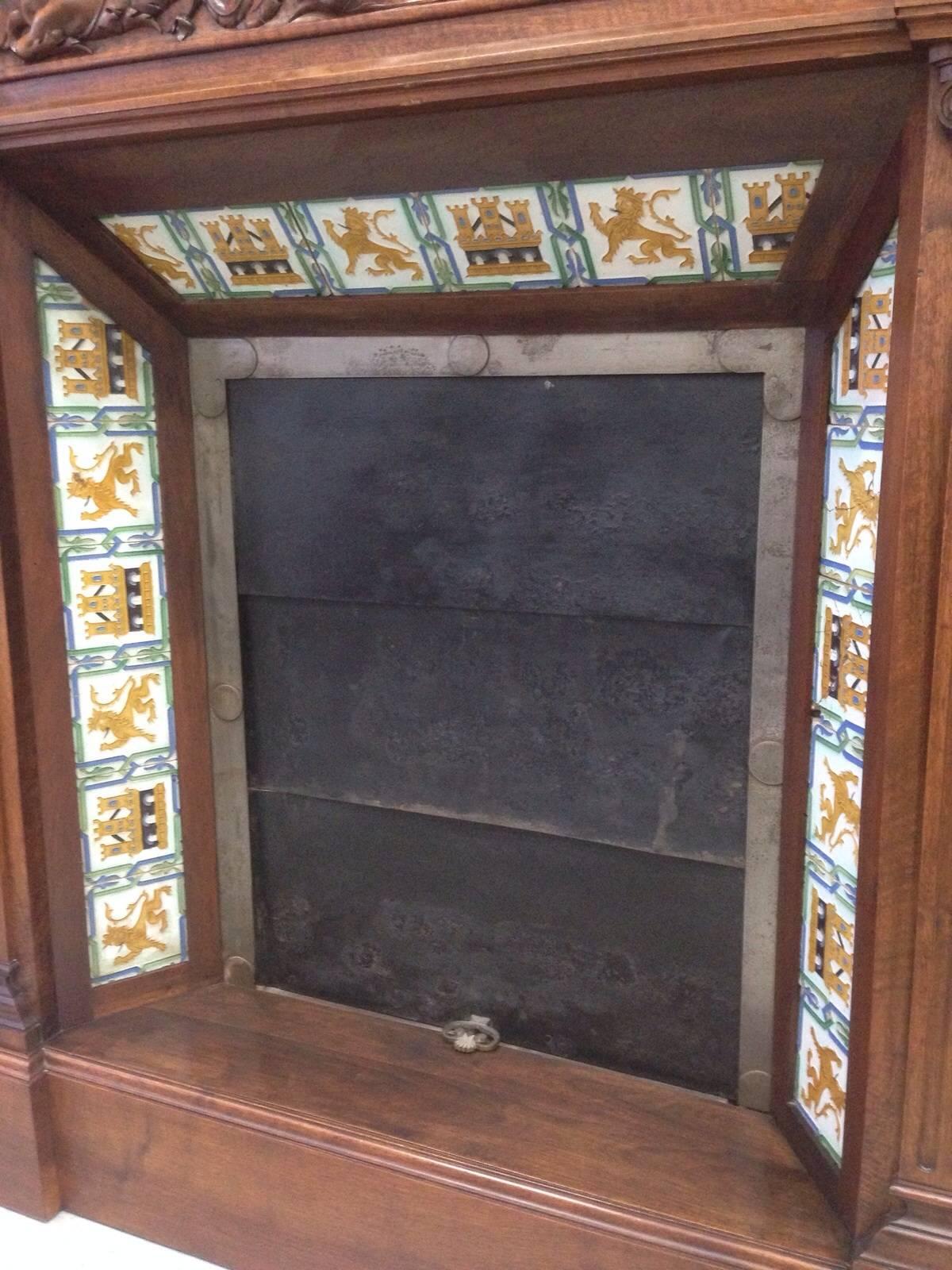 19th Century Fireplace Chimney in Walnut and Ceramic Finish In Good Condition In Miami, FL