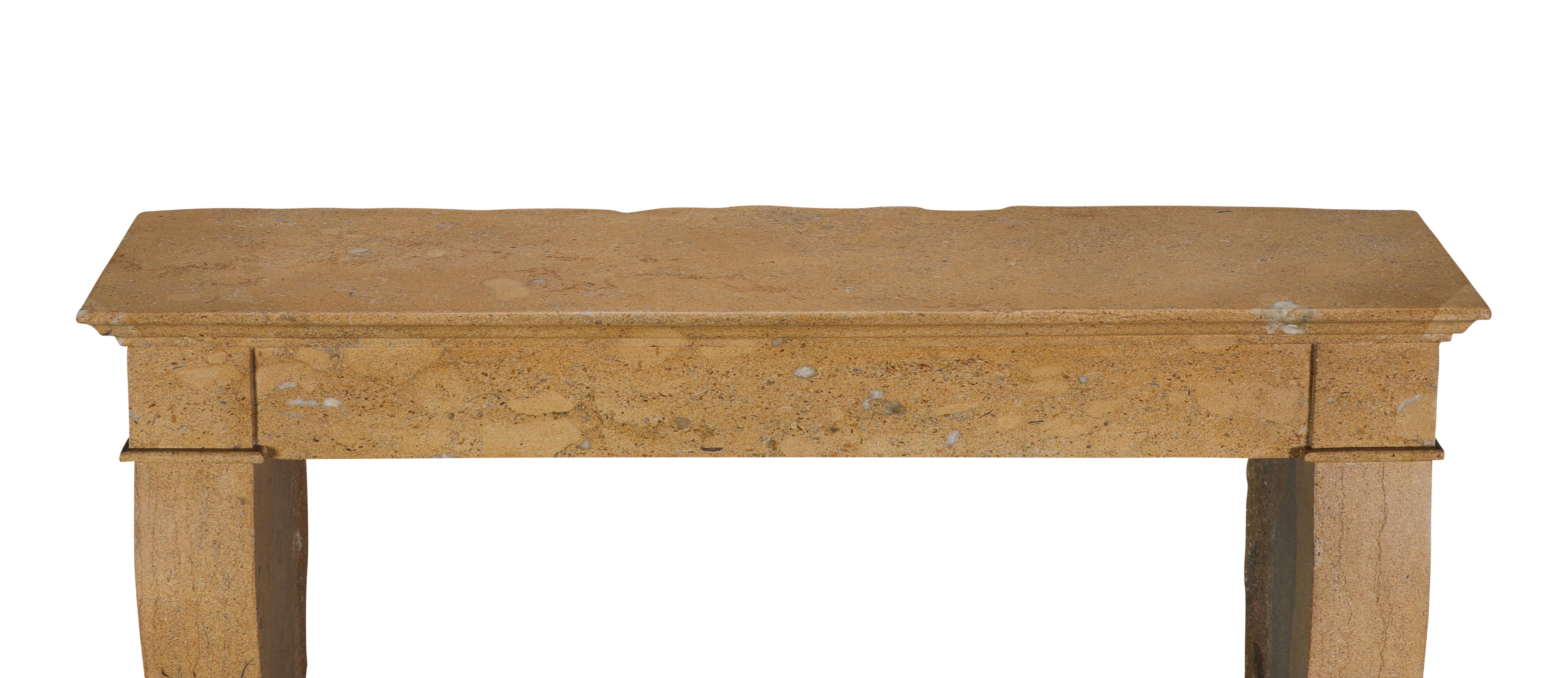 Camino del XIX secolo in pietra beige bionda lucida - Focolare quadrato in vendita 11