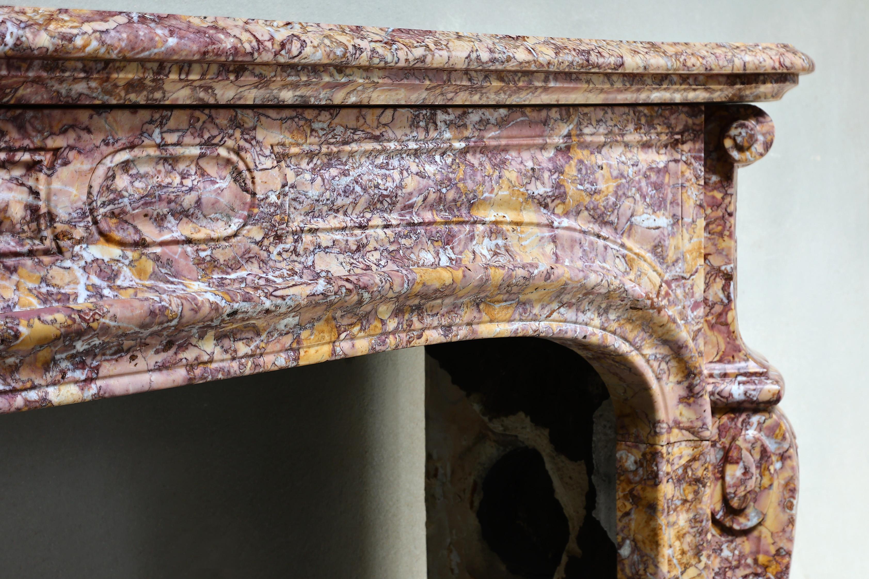 19th Century Fireplace of Brocatelle Violetta Du Jura Marble, Style Louis XIV In Good Condition For Sale In Made, NL